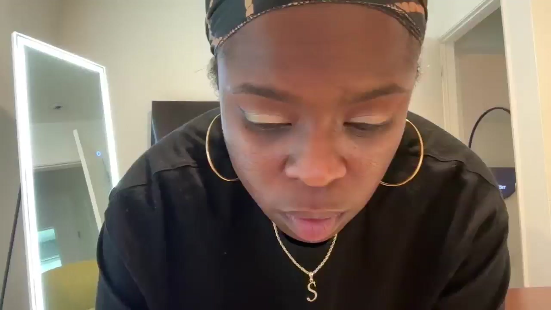 Gallery image thumbnail from QueenSimone's myfreecams stream on, 12/27/2025, 20:44 image 1 of 20