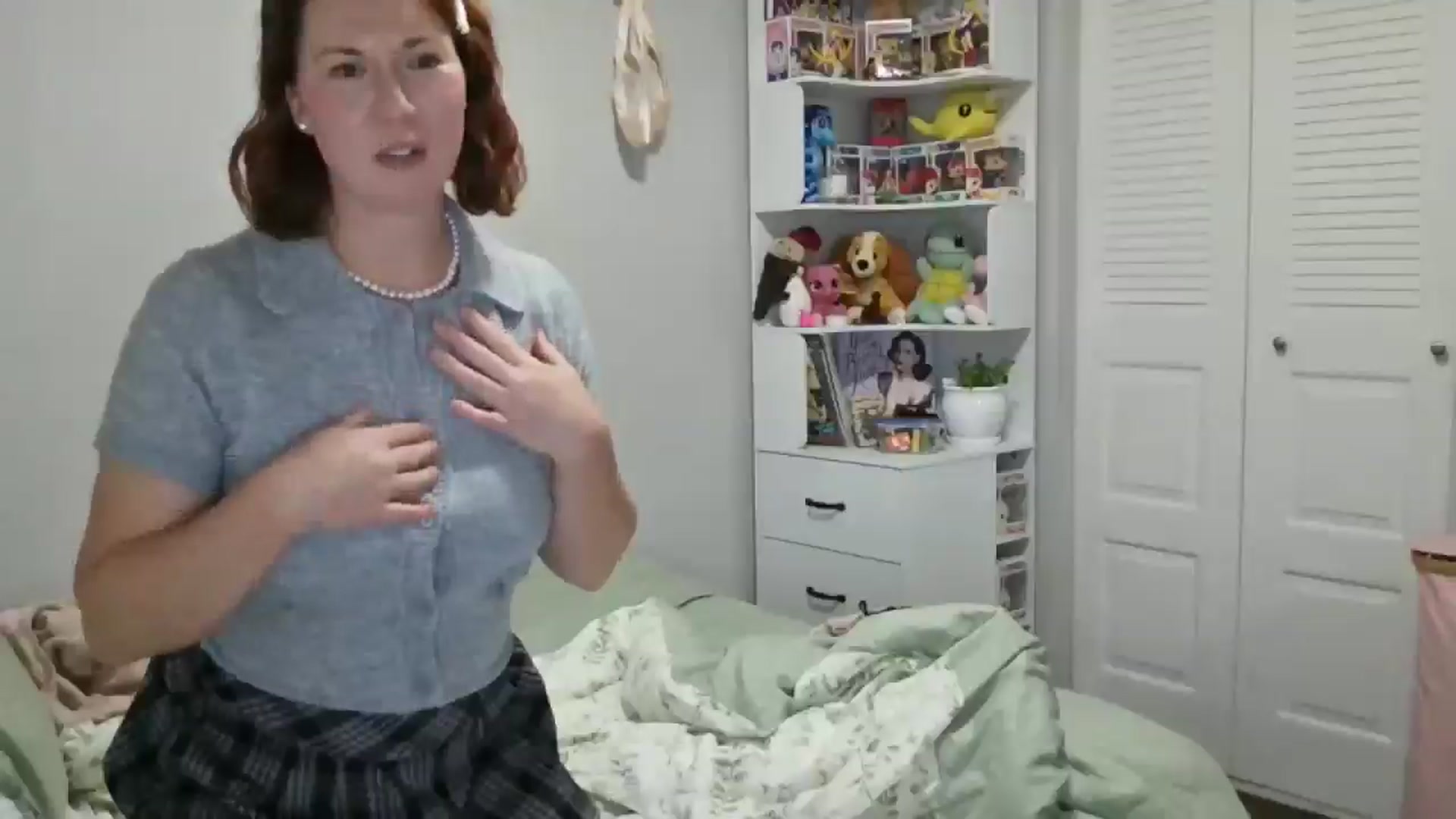 Gallery image thumbnail from QueenSirena's myfreecams stream on, 10/11/2025, 09:55 image 10 of 20