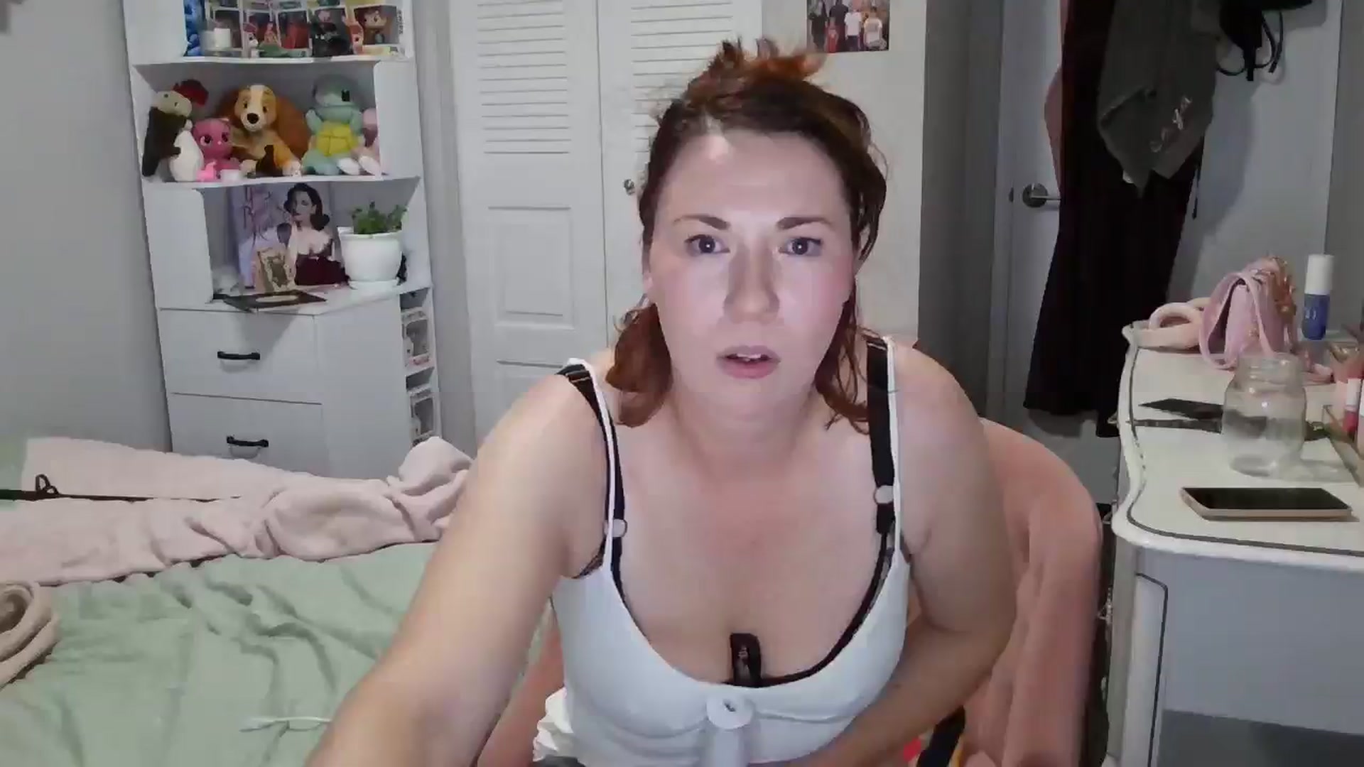 Gallery image thumbnail from QueenSirena's myfreecams stream on, 10/16/2025, 10:08 image 4 of 20