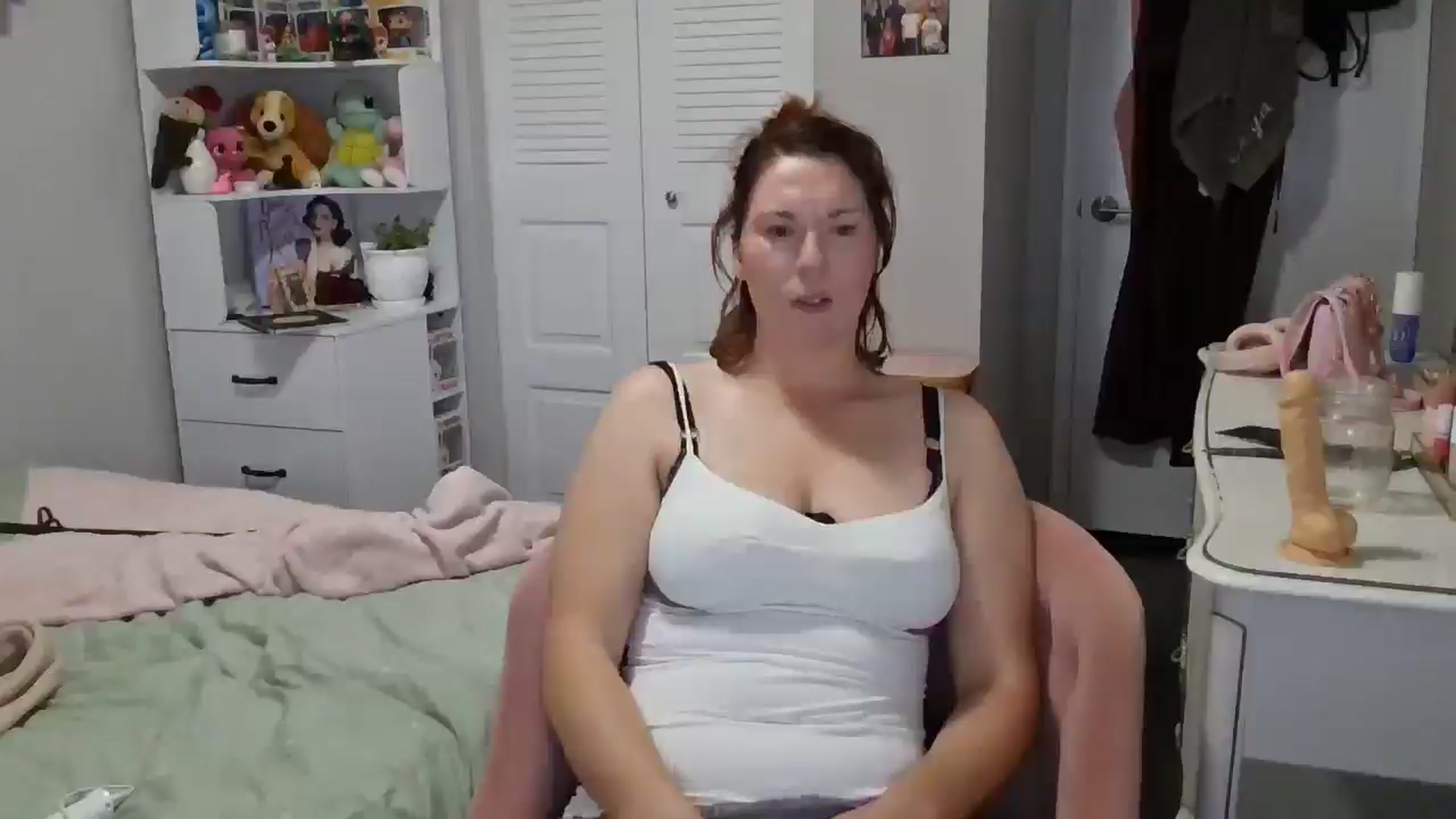 Gallery image thumbnail from QueenSirena's myfreecams stream on, 10/16/2025, 10:08 image 14 of 20