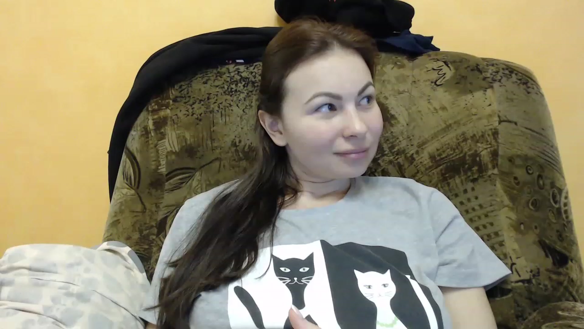 Gallery image thumbnail from QueenSmile's myfreecams stream on, 03/01/2023, 15:26 image 10 of 20