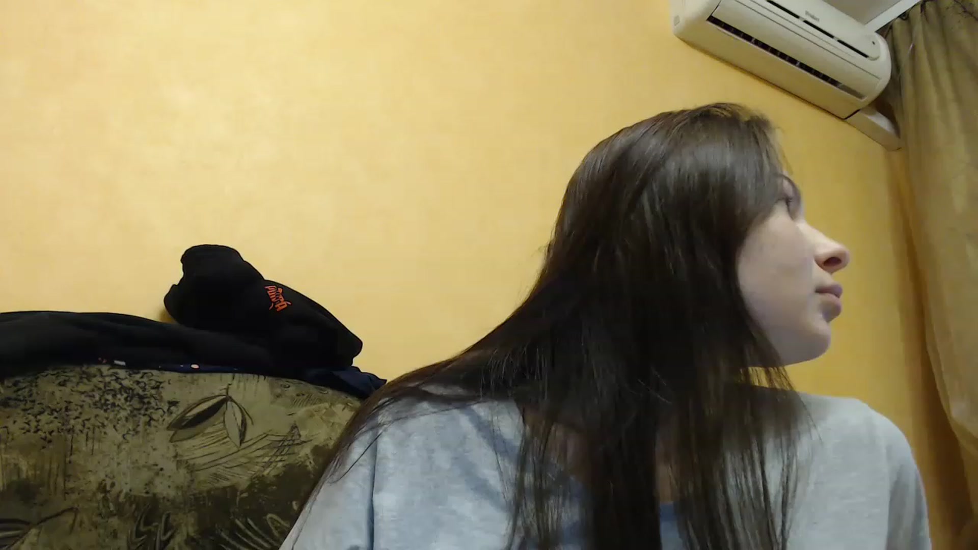 Gallery image thumbnail from QueenSmile's myfreecams stream on, 03/01/2023, 15:26 image 17 of 20