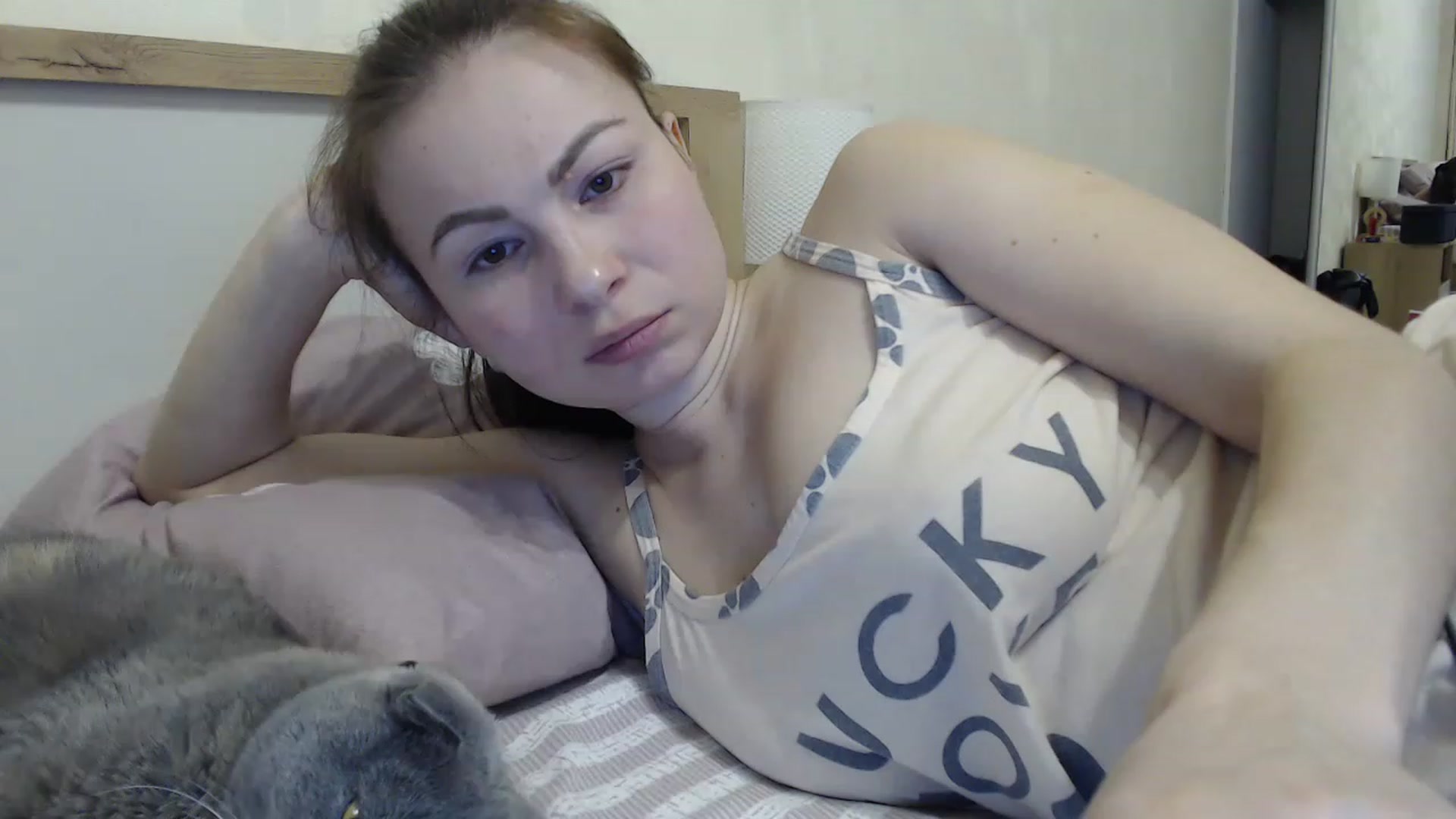 Gallery image thumbnail from QueenSmile's myfreecams stream on, 04/01/2023, 18:31 image 19 of 20
