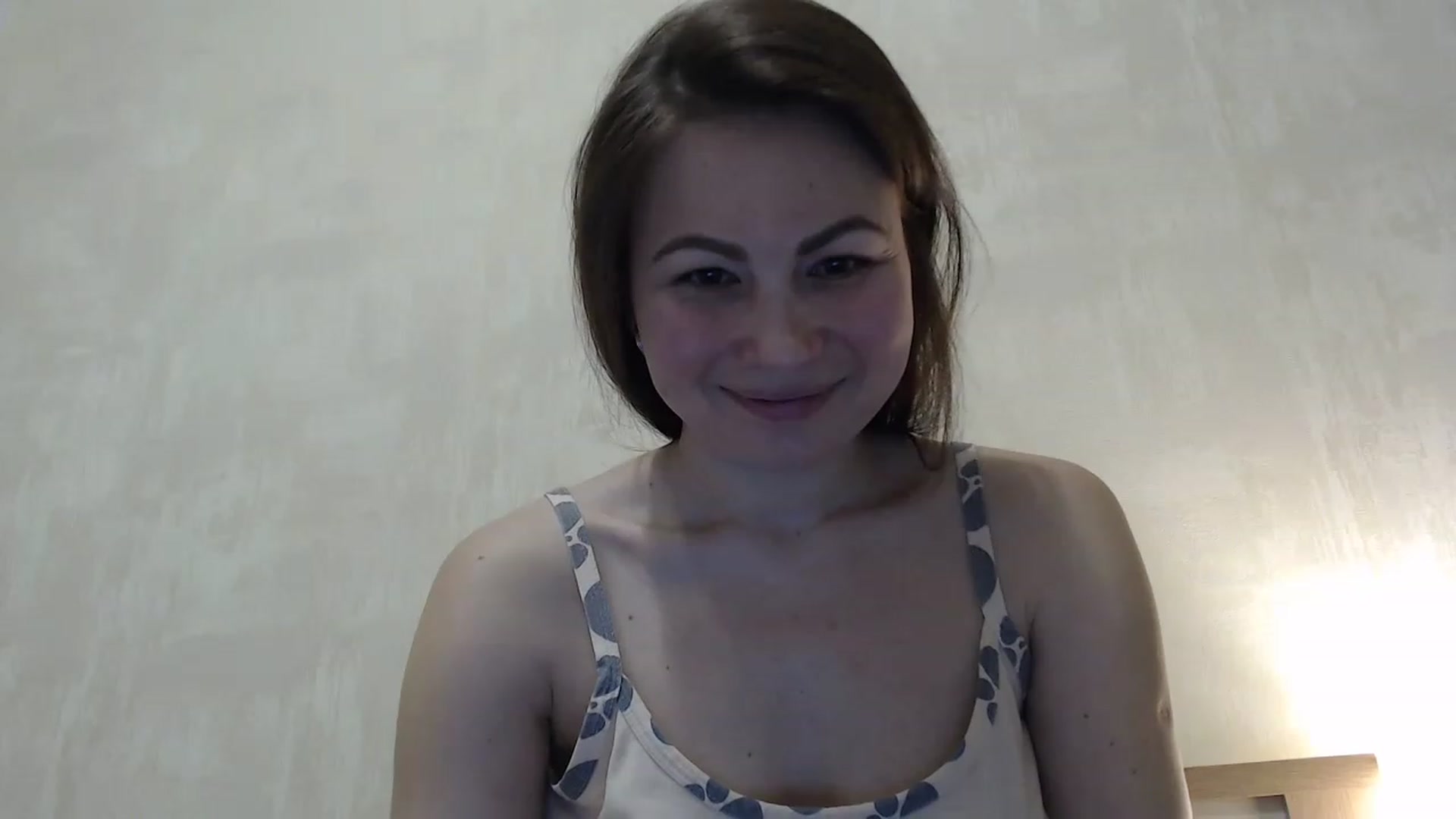 Gallery image thumbnail from QueenSmile's myfreecams stream on, 04/01/2023, 20:10 image 5 of 20