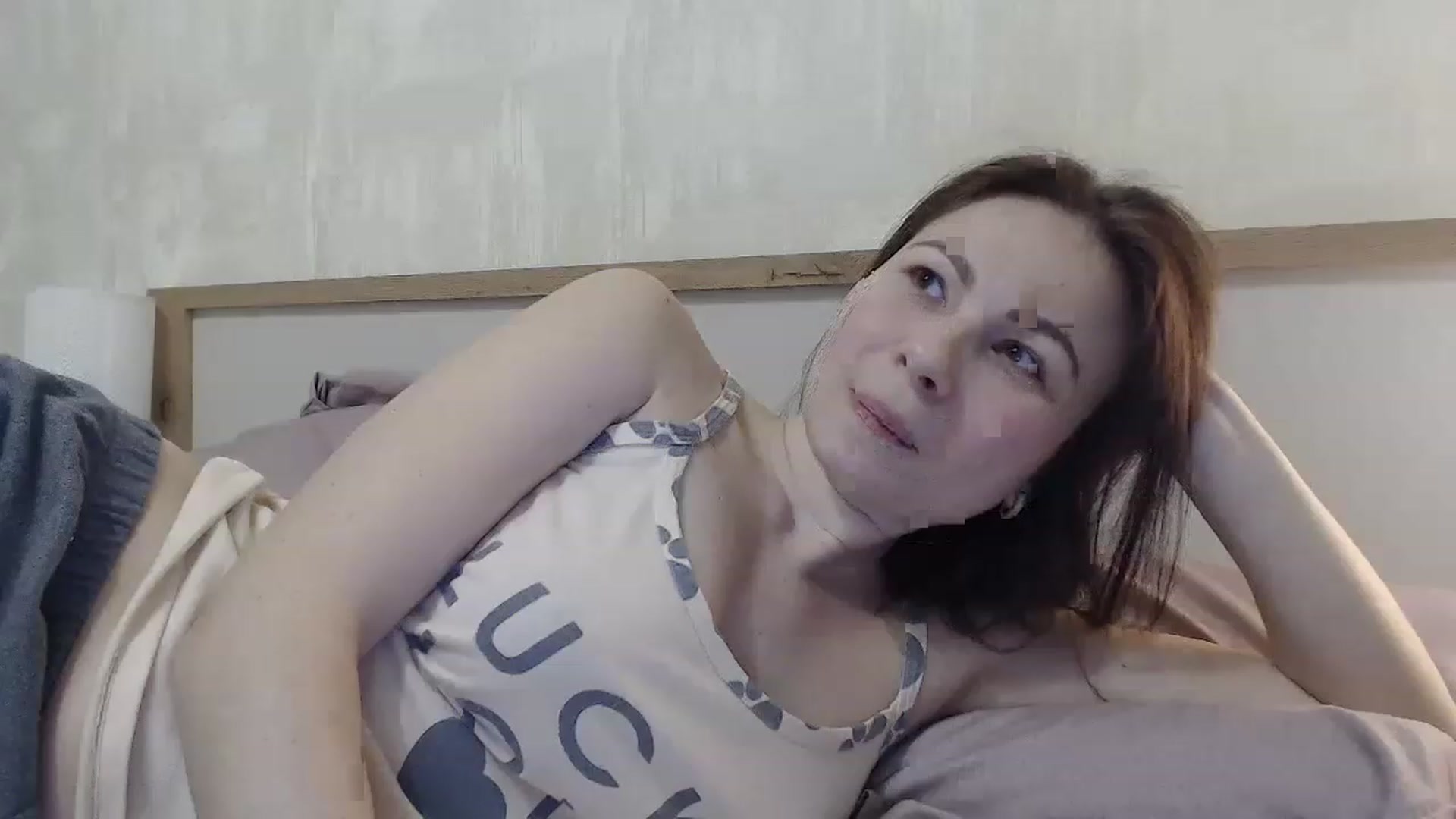 Gallery image thumbnail from QueenSmile's myfreecams stream on, 04/01/2023, 20:10 image 19 of 20