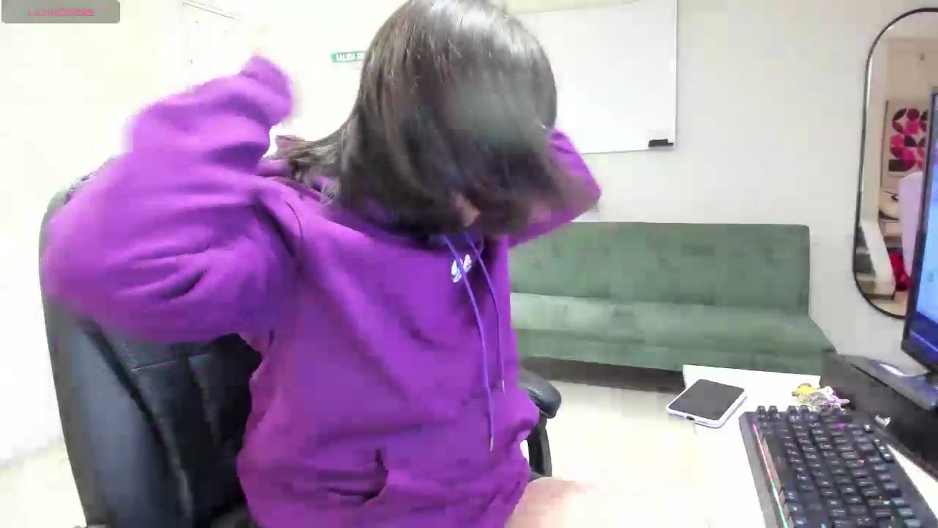 Gallery image thumbnail from QueenZafi's myfreecams stream on, 05/20/2026, 13:36 image 9 of 20