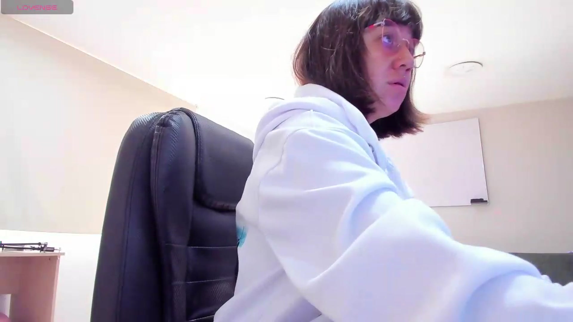 Gallery image thumbnail from QueenZafi's myfreecams stream on, 05/22/2026, 13:50 image 13 of 20