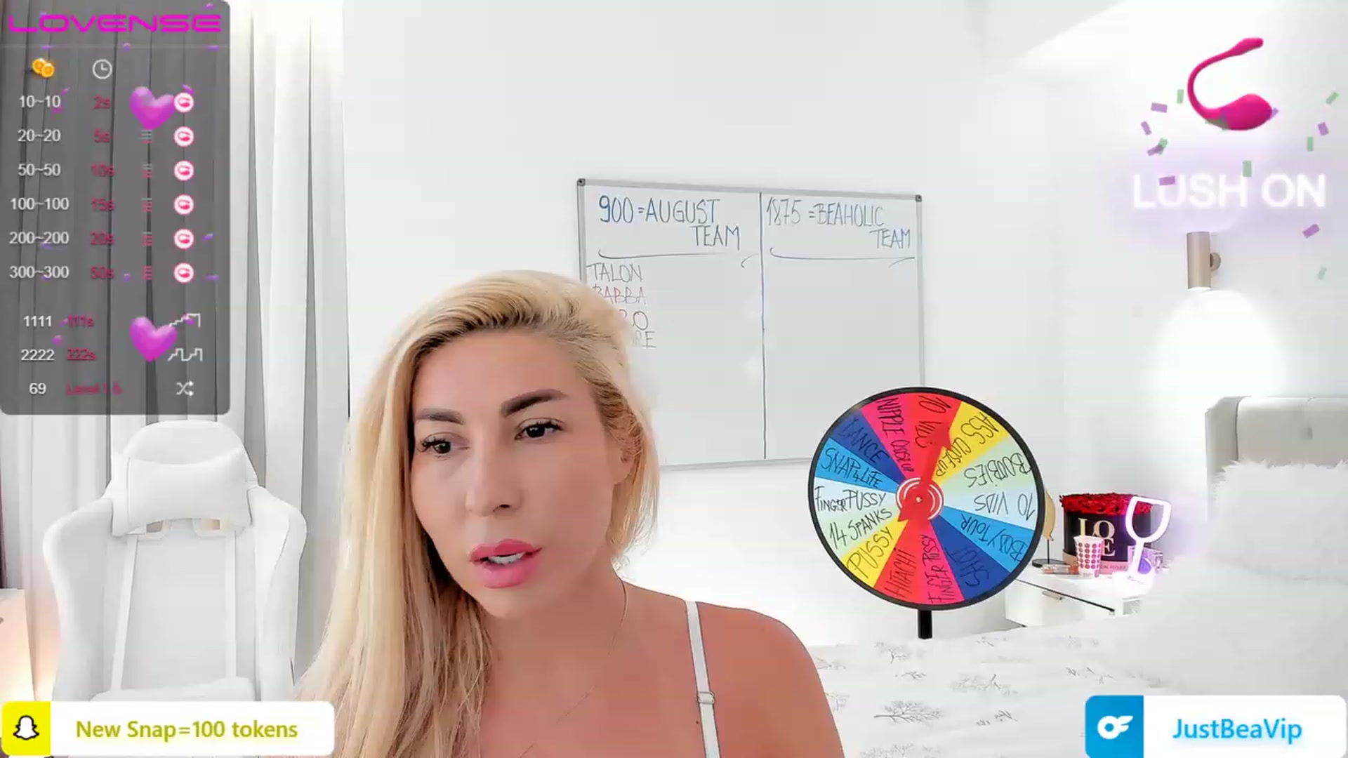 Gallery image thumbnail from Queen_Bea_'s myfreecams stream on, 08/11/2023, 16:59 image 5 of 20