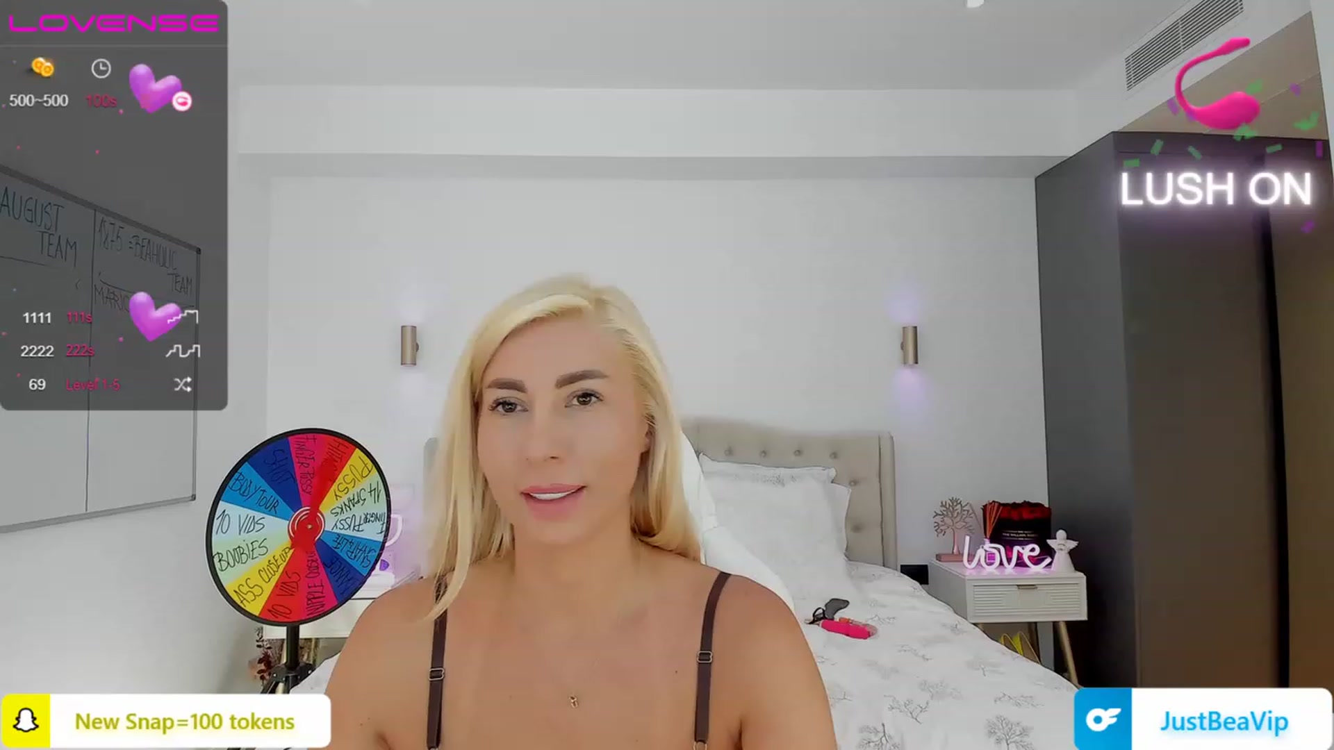 Gallery image thumbnail from Queen_Bea_'s myfreecams stream on, 08/13/2023, 19:43 image 17 of 20