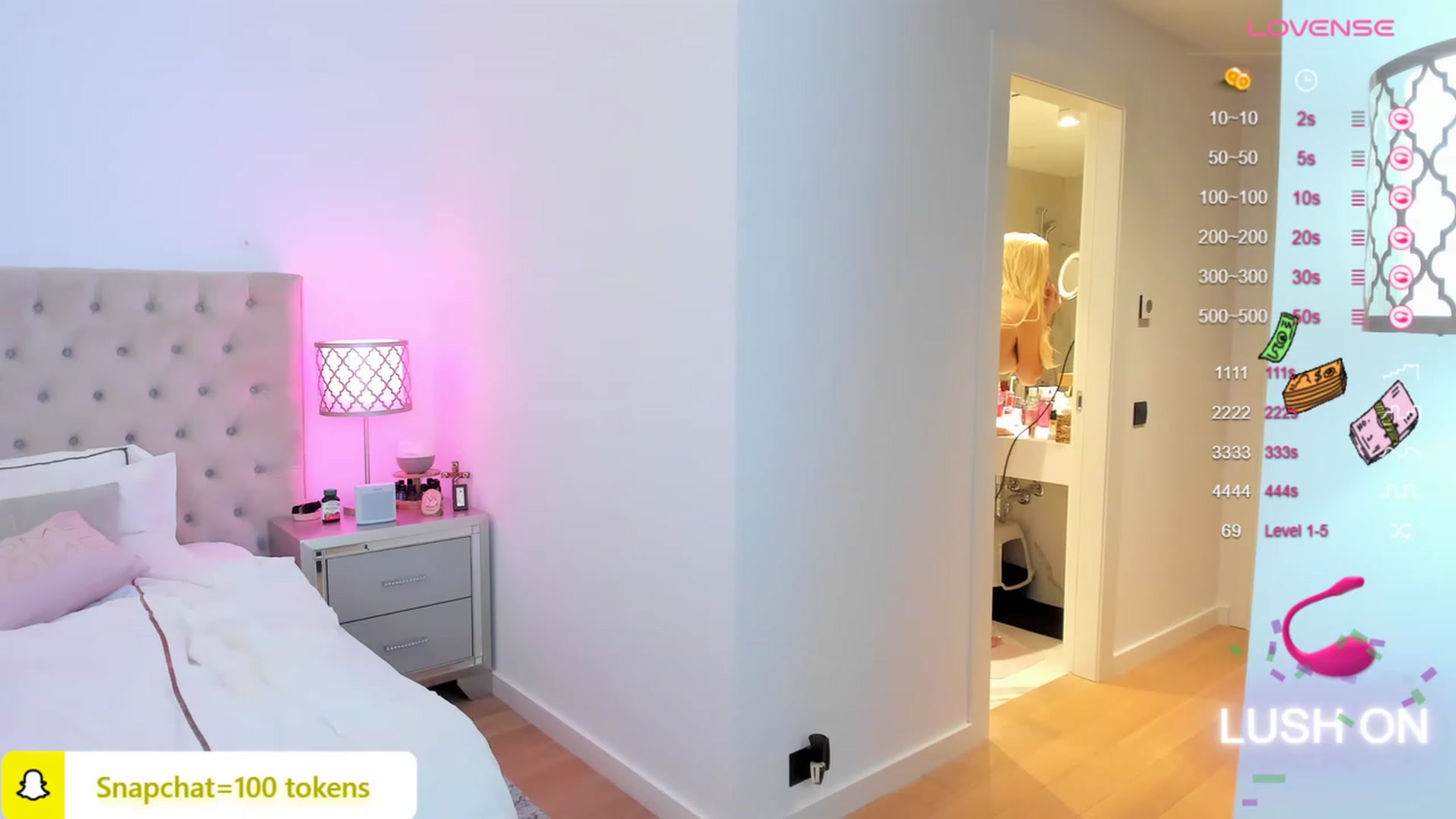 Gallery image thumbnail from Queen_Bea_'s myfreecams stream on, 08/16/2023, 17:43 image 7 of 20