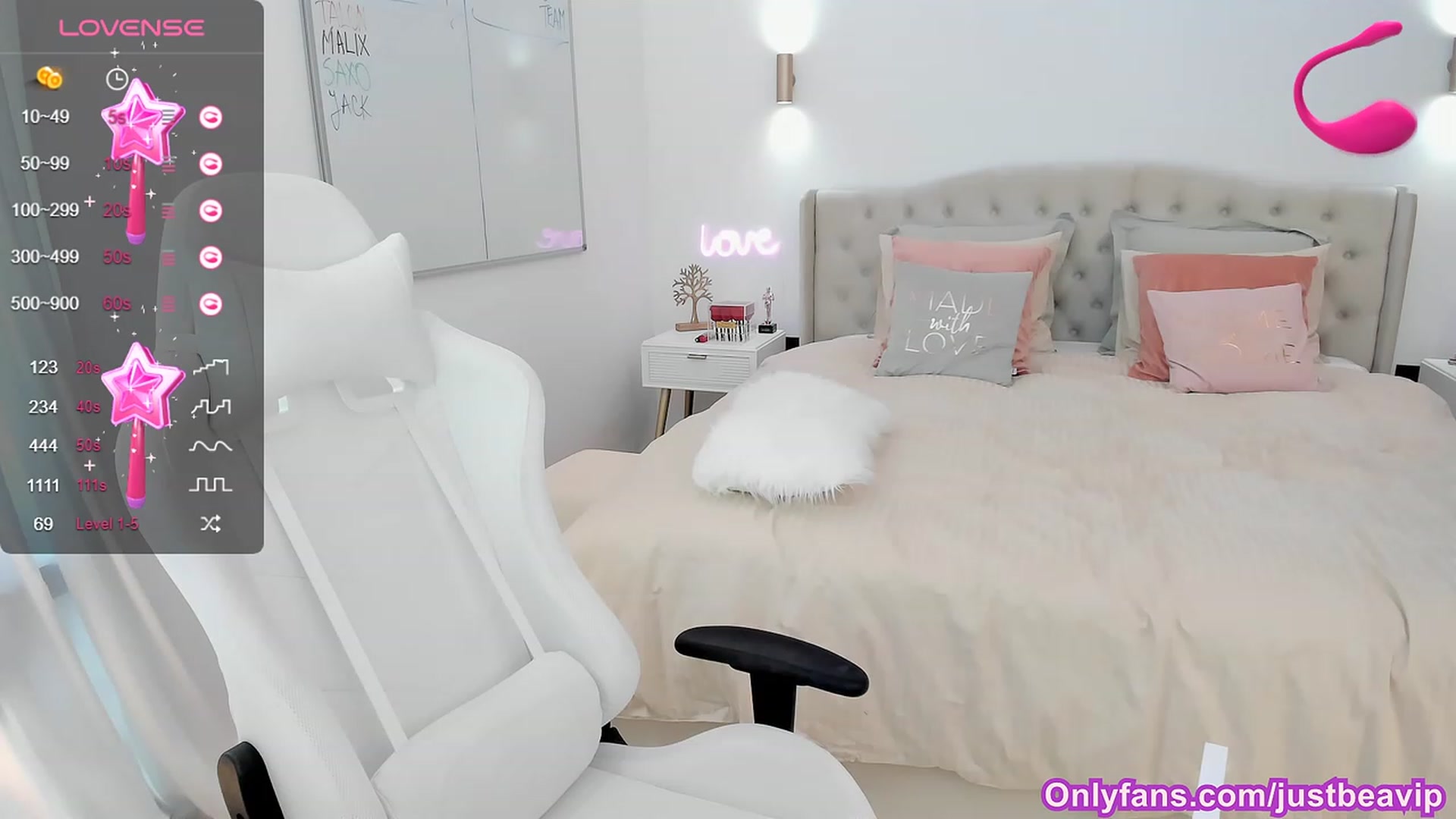 Gallery image thumbnail from Queen_Bea_'s myfreecams stream on, 09/05/2023, 14:43 image 20 of 20