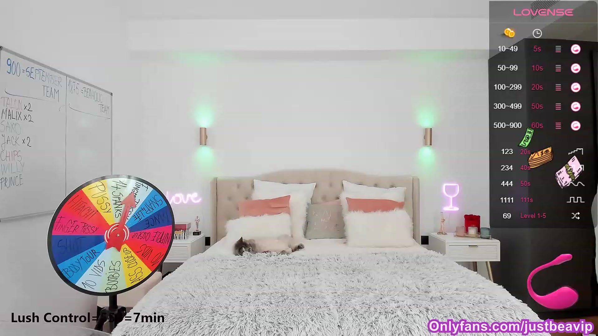 Gallery image thumbnail from Queen_Bea_'s myfreecams stream on, 09/13/2023, 20:47 image 10 of 20