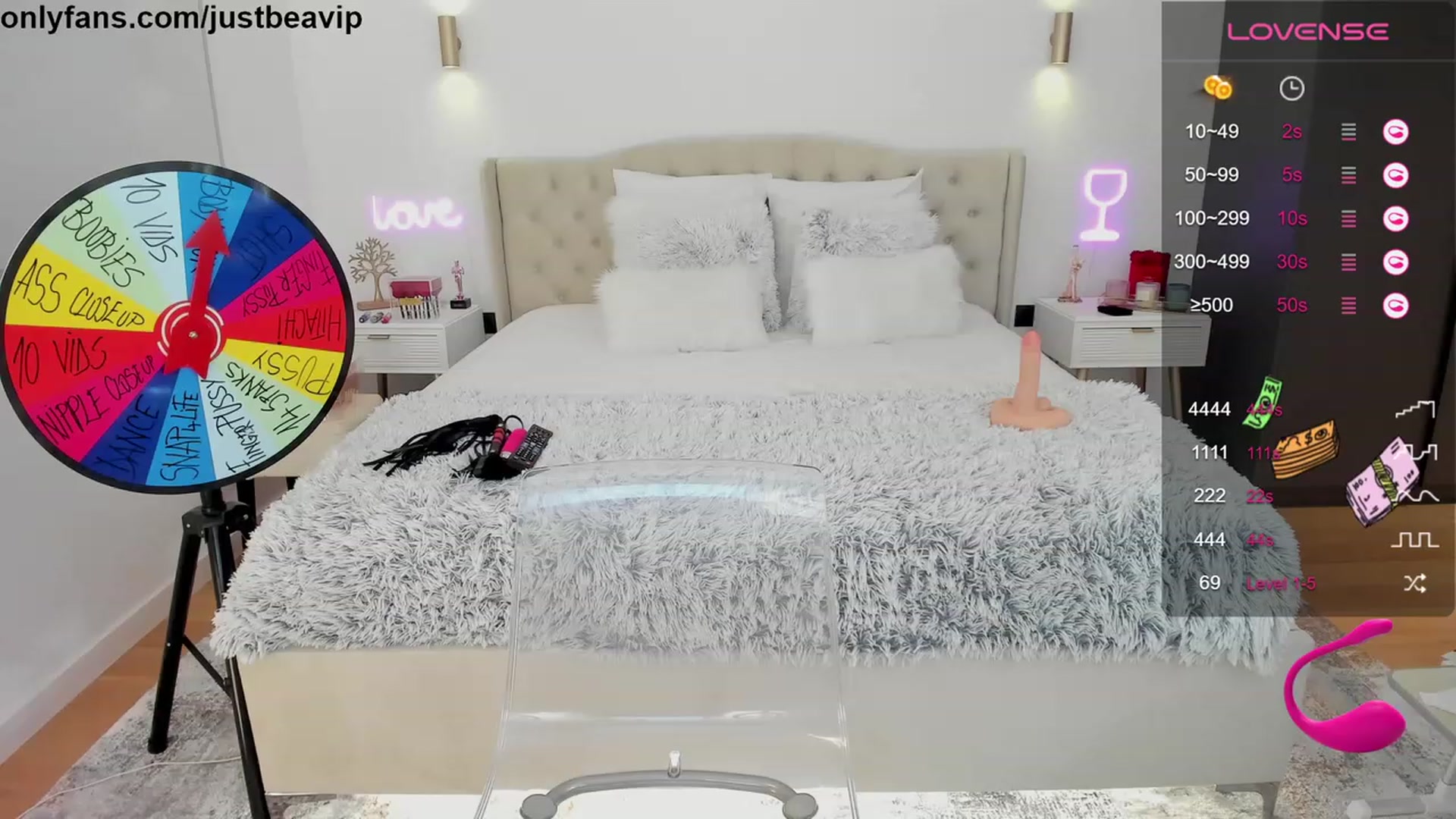 Gallery image thumbnail from Queen_Bea_'s myfreecams stream on, 10/07/2023, 18:36 image 14 of 20