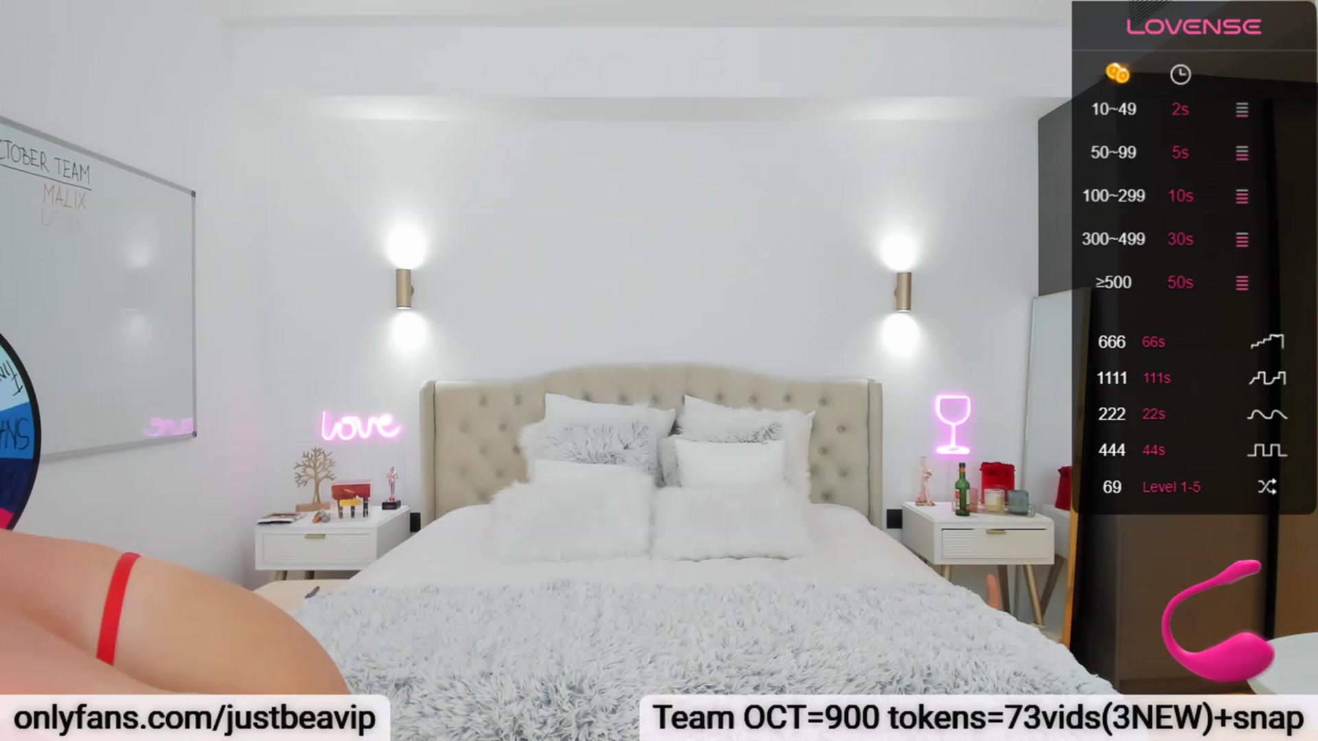 Gallery image thumbnail from Queen_Bea_'s myfreecams stream on, 10/18/2023, 18:02 image 4 of 20