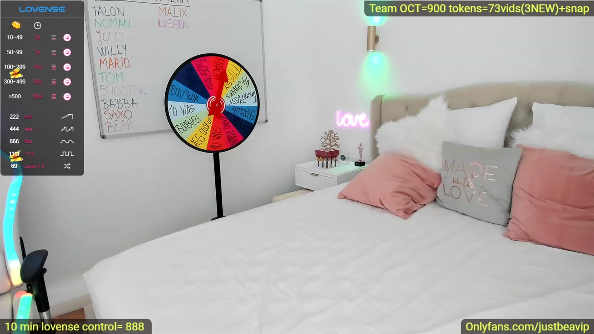 Gallery image thumbnail from Queen_Bea_'s myfreecams stream on, 10/21/2023, 15:32 image 6 of 20