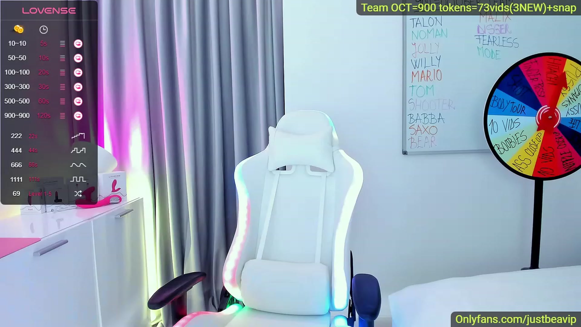 Gallery image thumbnail from Queen_Bea_'s myfreecams stream on, 10/22/2023, 19:15 image 8 of 20