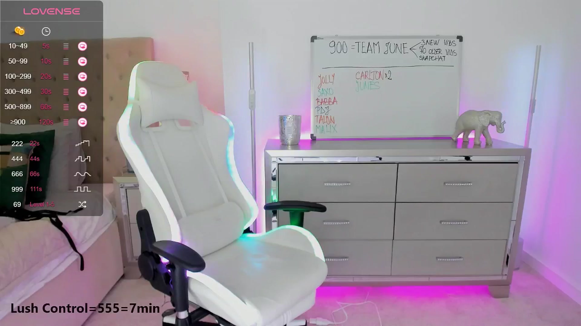 Gallery image thumbnail from Queen_Bea_'s myfreecams stream on, 06/06/2024, 22:04 image 20 of 20