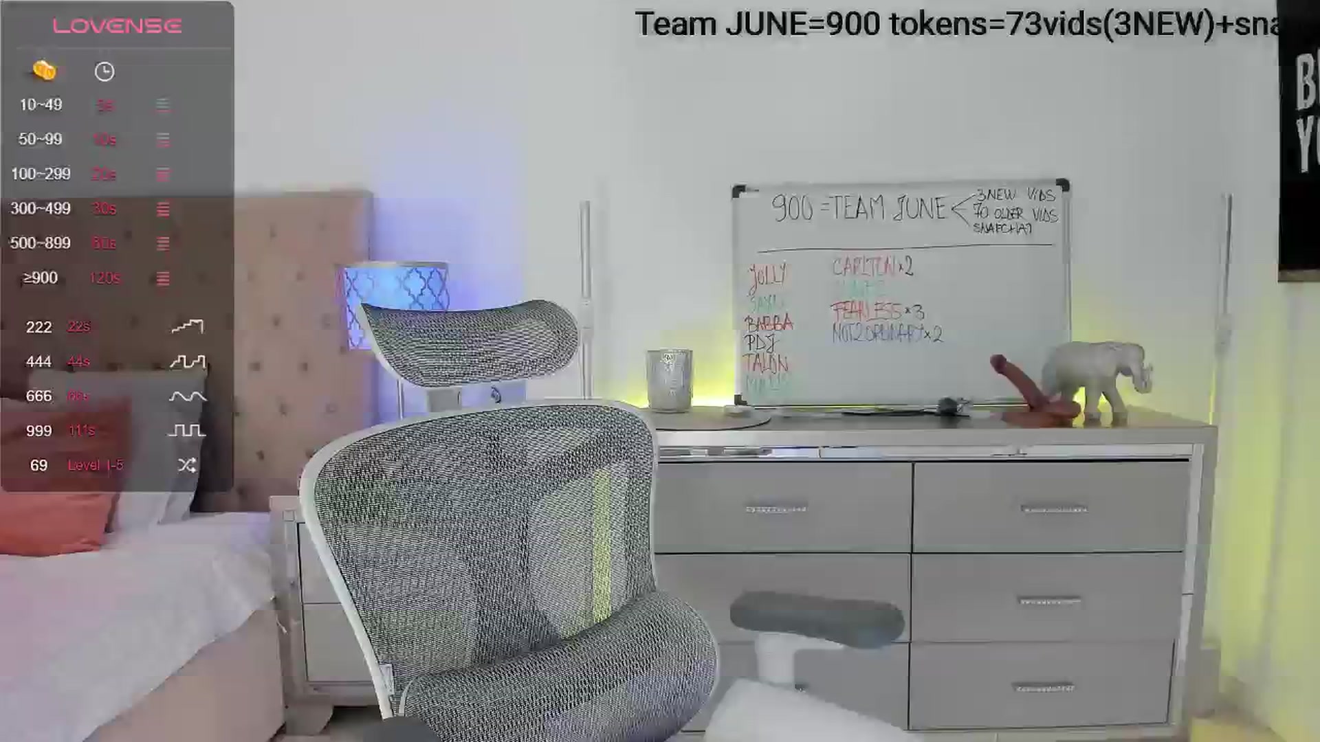 Gallery image thumbnail from Queen_Bea_'s myfreecams stream on, 06/14/2024, 17:42 image 5 of 20