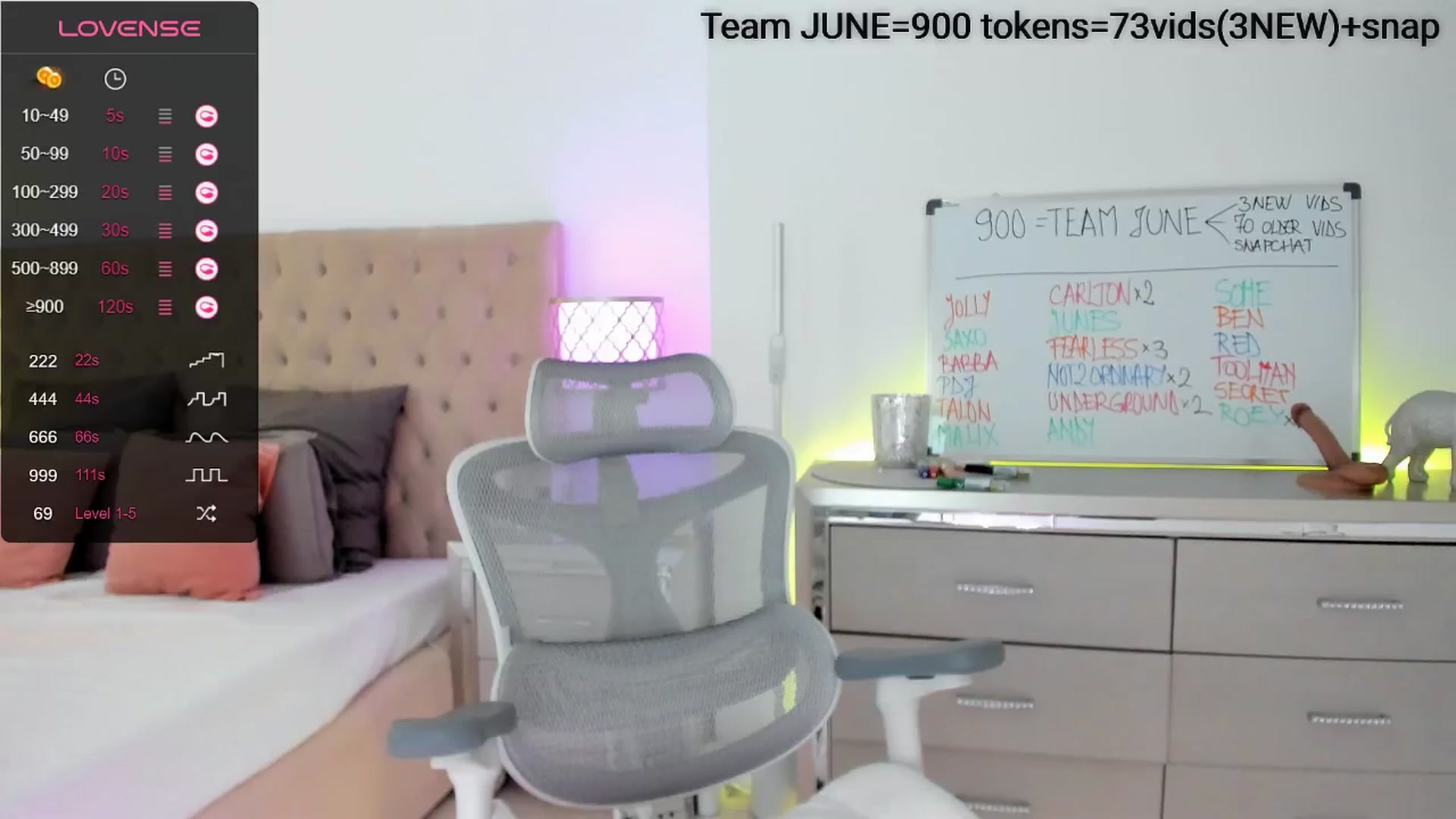 Gallery image thumbnail from Queen_Bea_'s myfreecams stream on, 06/30/2024, 18:09 image 3 of 20