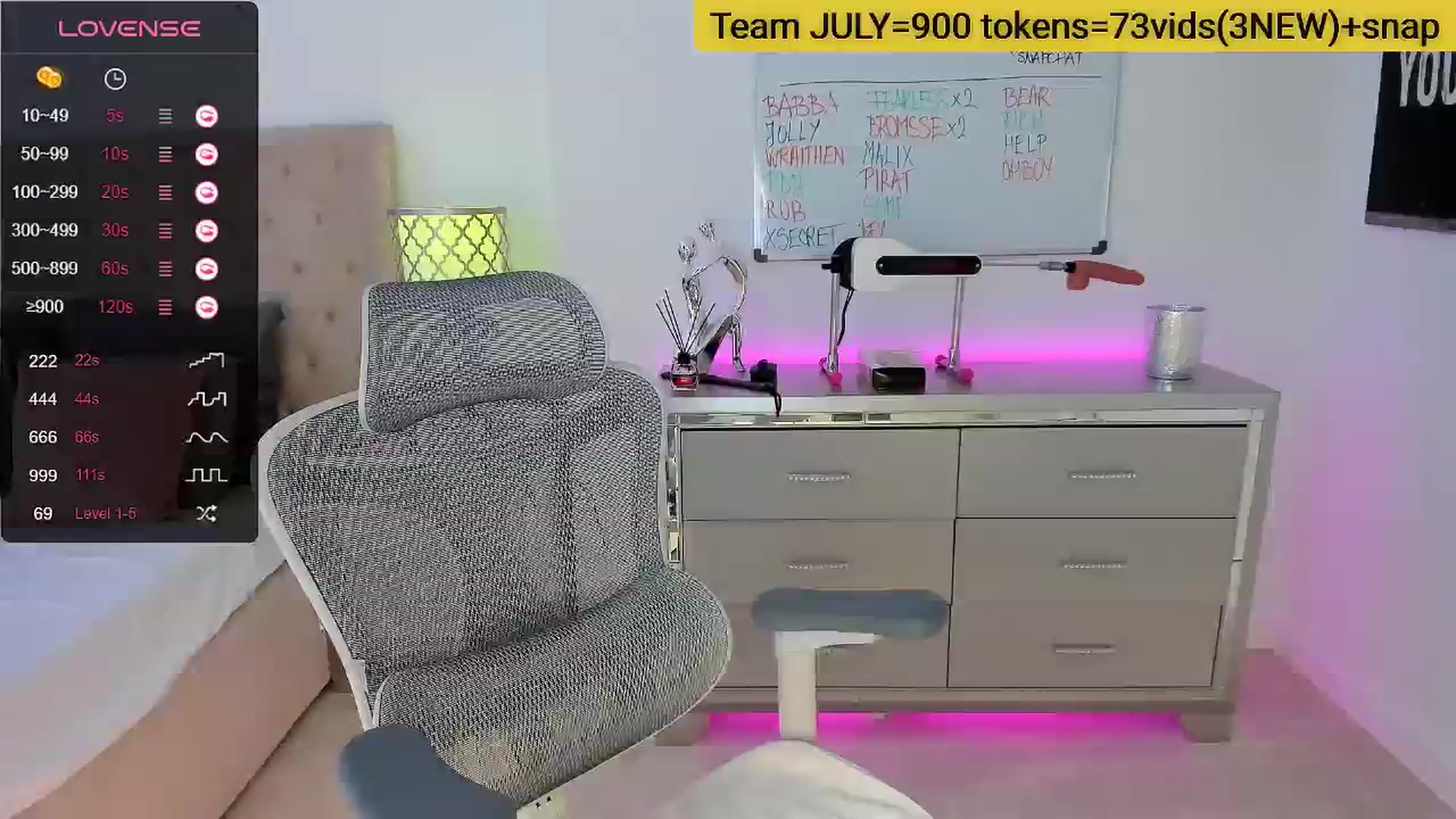 Gallery image thumbnail from Queen_Bea_'s myfreecams stream on, 07/16/2024, 17:07 image 15 of 20