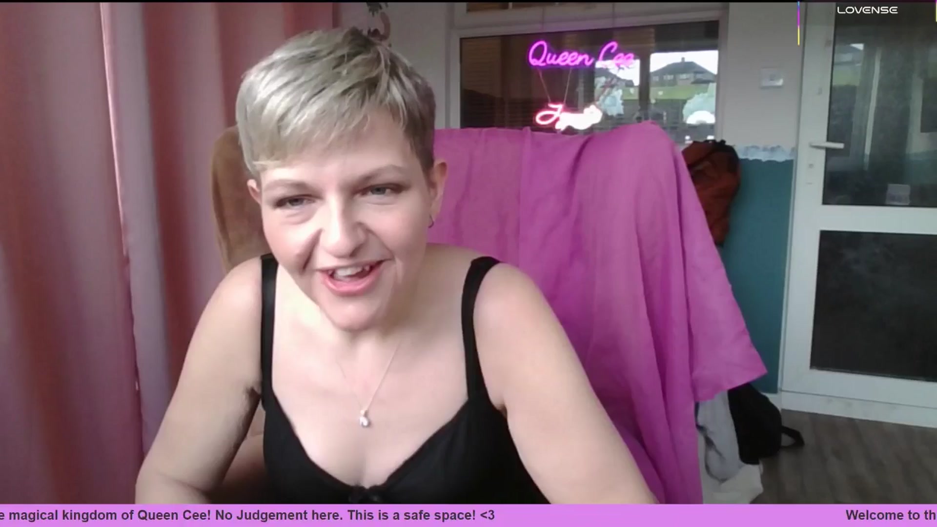 Gallery image thumbnail from Queen_Cee's myfreecams stream on, 02/11/2026, 12:36 image 20 of 20