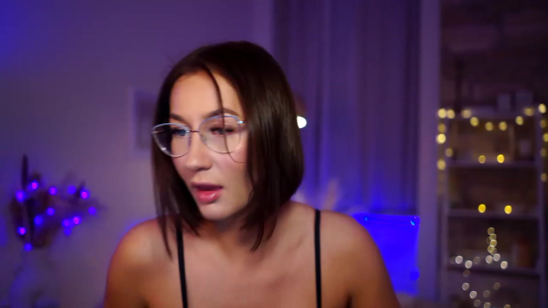 Gallery image thumbnail from Queen_Dasha's myfreecams stream on, 11/28/2022, 21:06 image 19 of 20