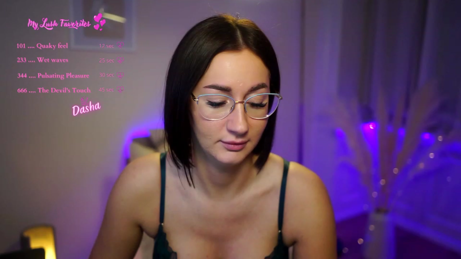 Gallery image thumbnail from Queen_Dasha's myfreecams stream on, 01/13/2023, 21:49 image 12 of 20