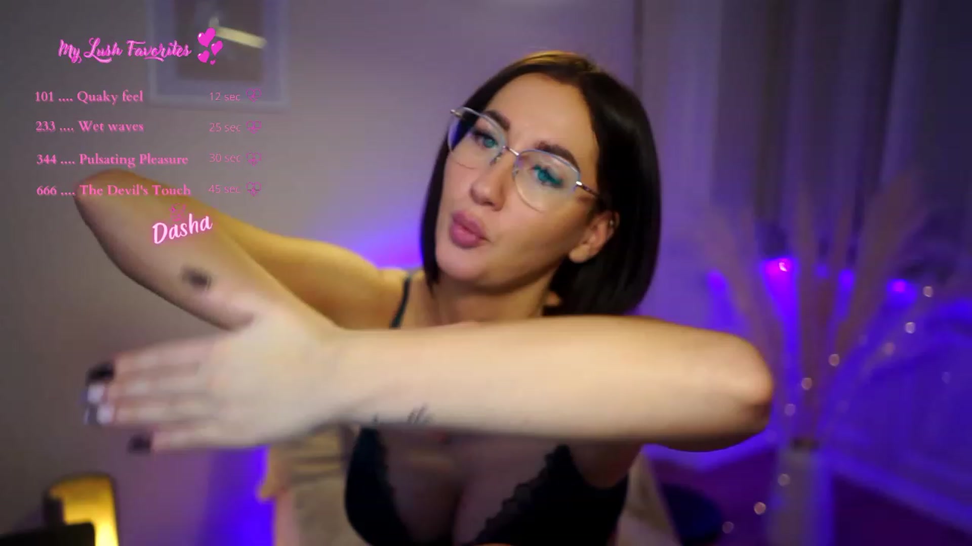 Gallery image thumbnail from Queen_Dasha's myfreecams stream on, 01/13/2023, 21:49 image 1 of 20