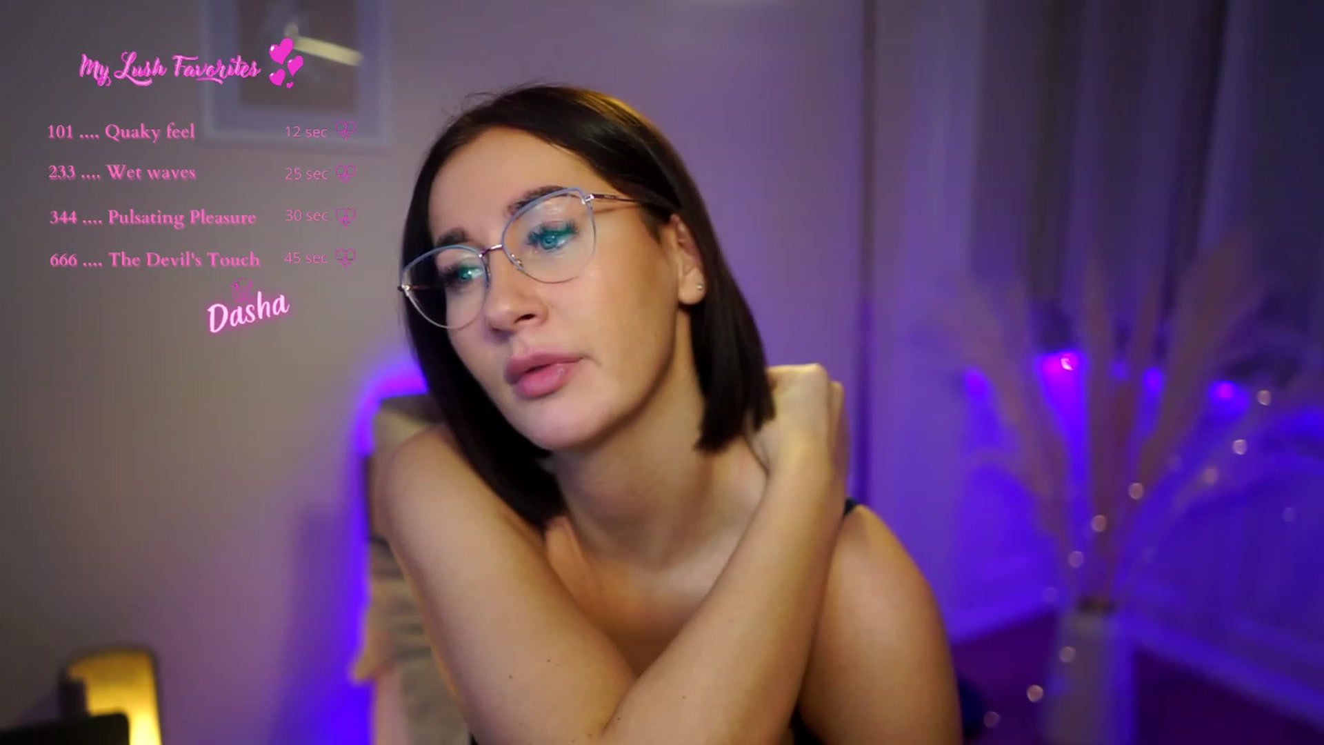 Gallery image thumbnail from Queen_Dasha's myfreecams stream on, 01/13/2023, 21:49 image 2 of 20