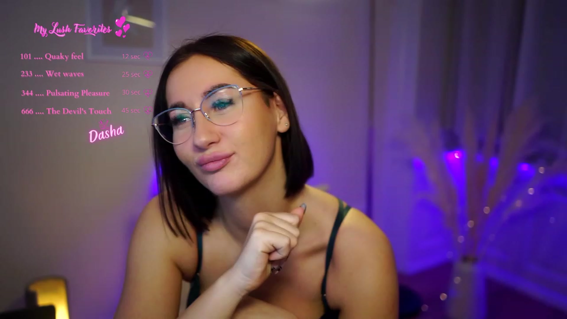 Gallery image thumbnail from Queen_Dasha's myfreecams stream on, 01/13/2023, 21:49 image 3 of 20