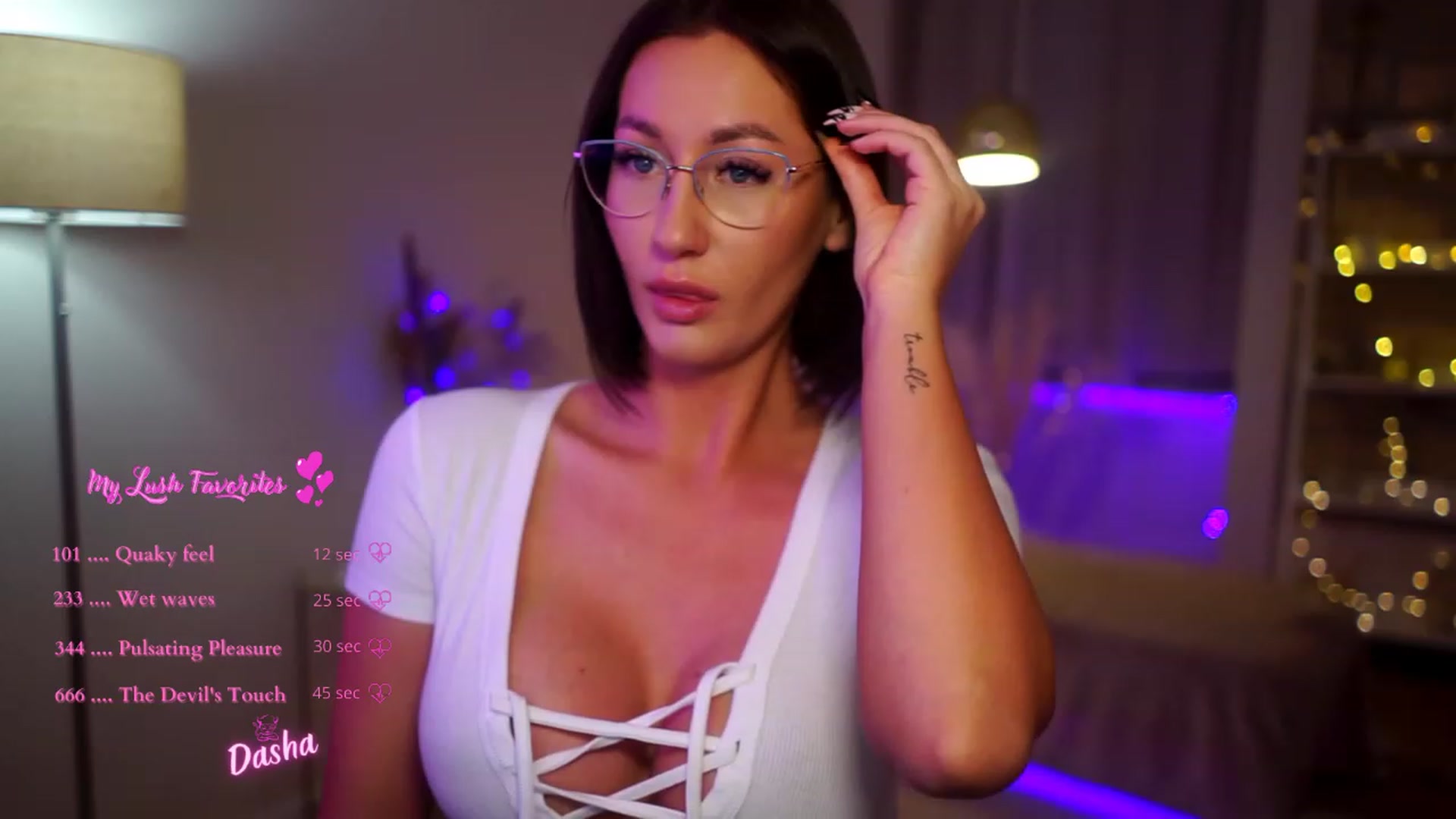 Gallery image thumbnail from Queen_Dasha's myfreecams stream on, 01/21/2023, 19:58 image 4 of 20