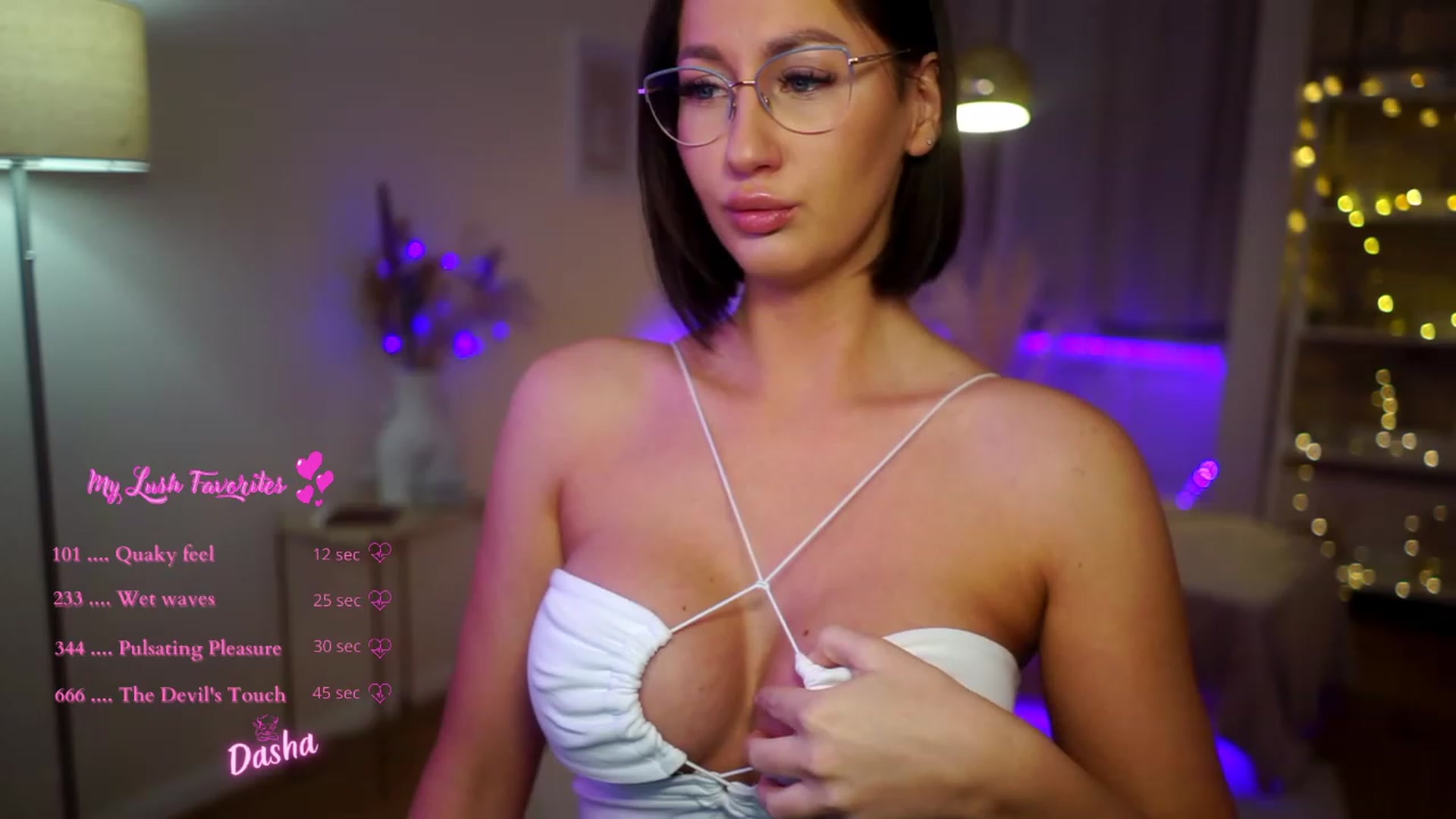 Gallery image thumbnail from Queen_Dasha's myfreecams stream on, 01/26/2023, 16:55 image 17 of 20