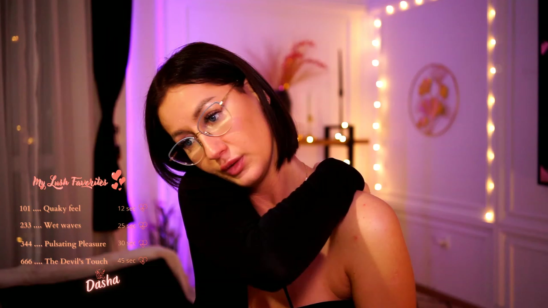 Gallery image thumbnail from Queen_Dasha's myfreecams stream on, 01/29/2023, 02:34 image 19 of 20