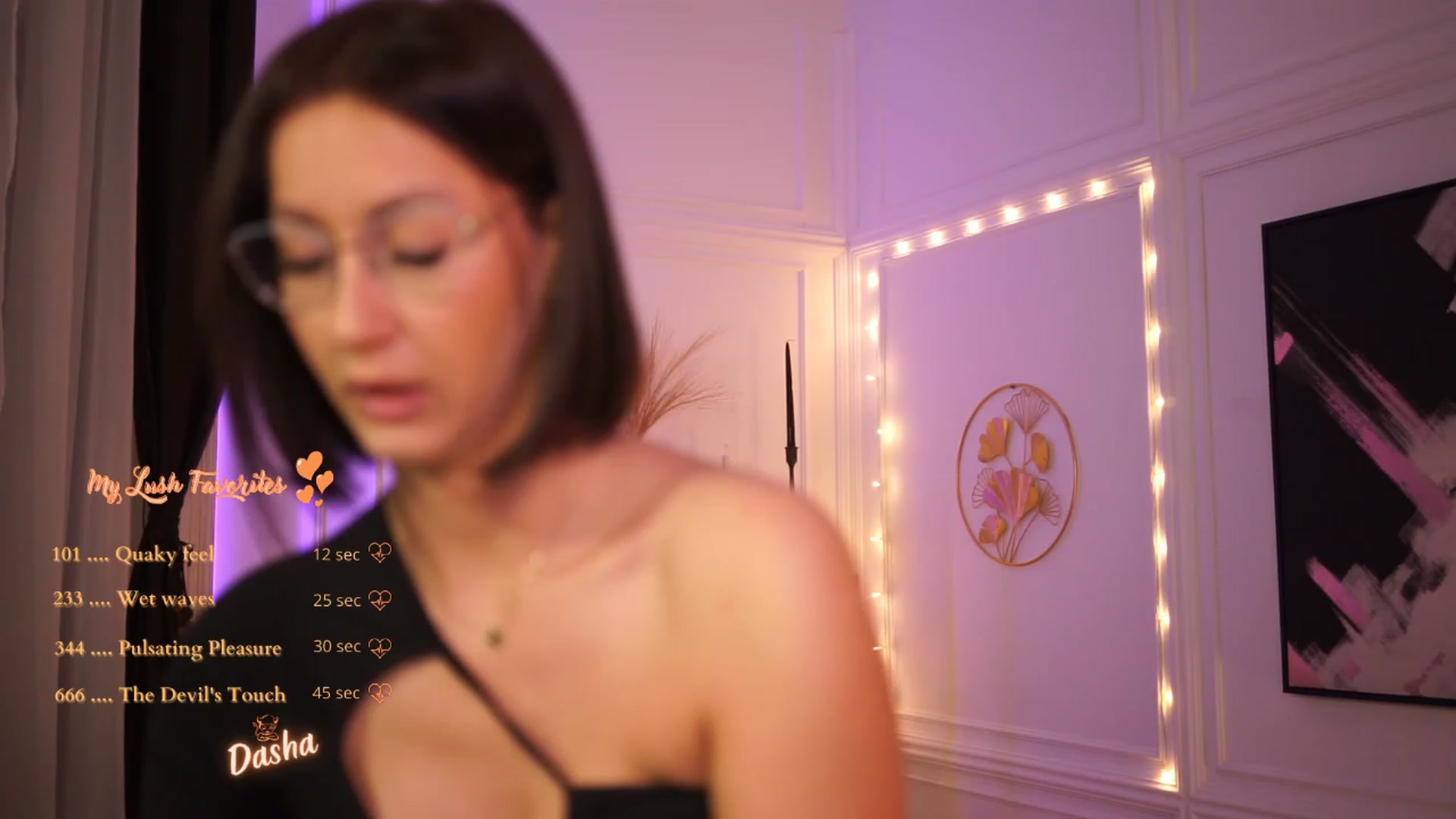 Gallery image thumbnail from Queen_Dasha's myfreecams stream on, 01/30/2023, 18:23 image 8 of 20