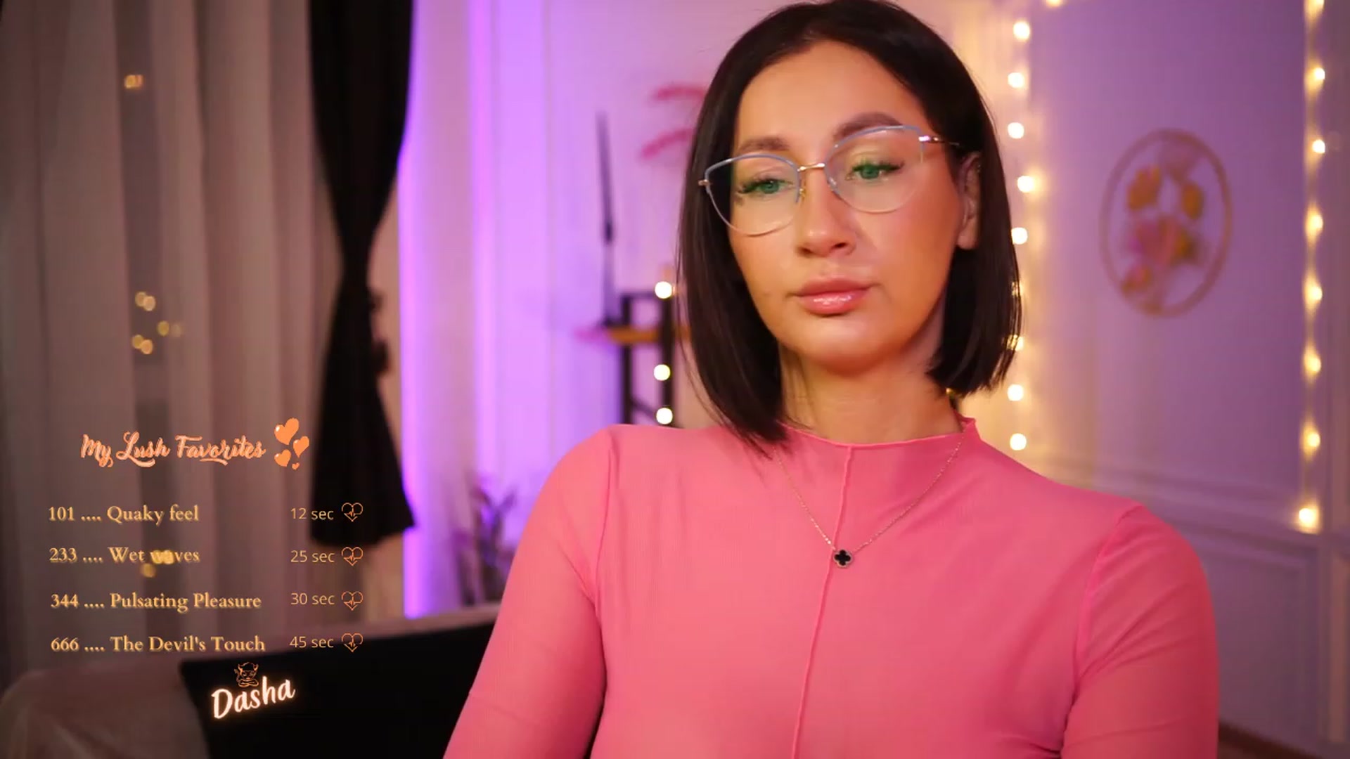 Gallery image thumbnail from Queen_Dasha's myfreecams stream on, 01/31/2023, 21:20 image 1 of 20