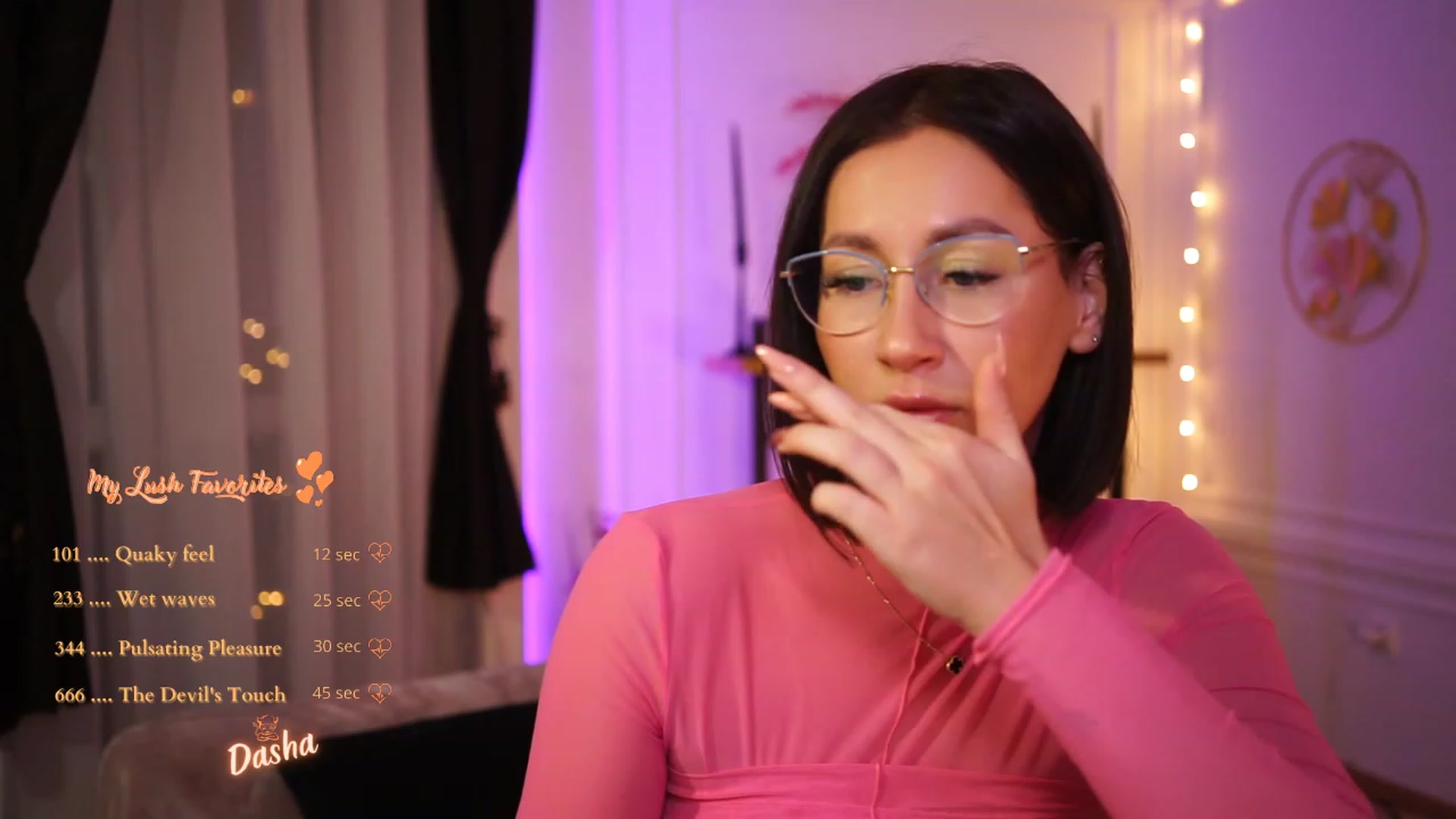 Gallery image thumbnail from Queen_Dasha's myfreecams stream on, 01/31/2023, 21:20 image 13 of 20