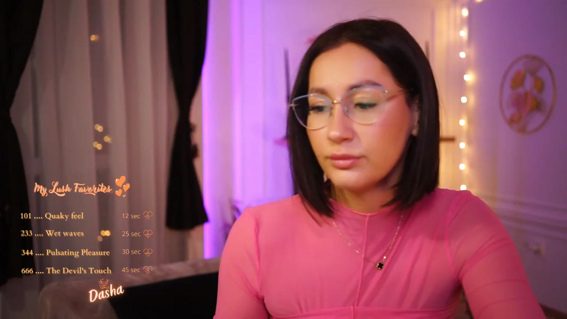 Gallery image thumbnail from Queen_Dasha's myfreecams stream on, 01/31/2023, 21:20 image 14 of 20