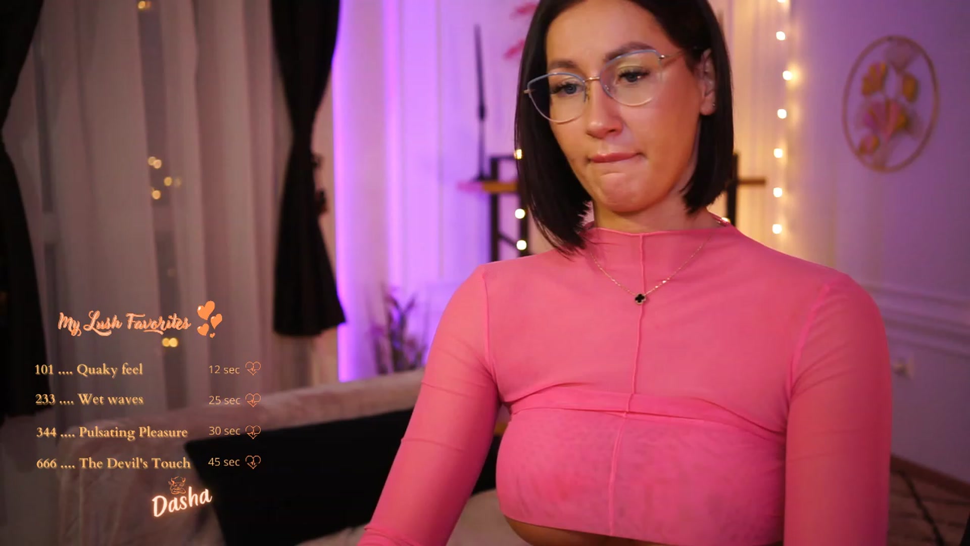 Gallery image thumbnail from Queen_Dasha's myfreecams stream on, 02/01/2023, 01:34 image 6 of 20