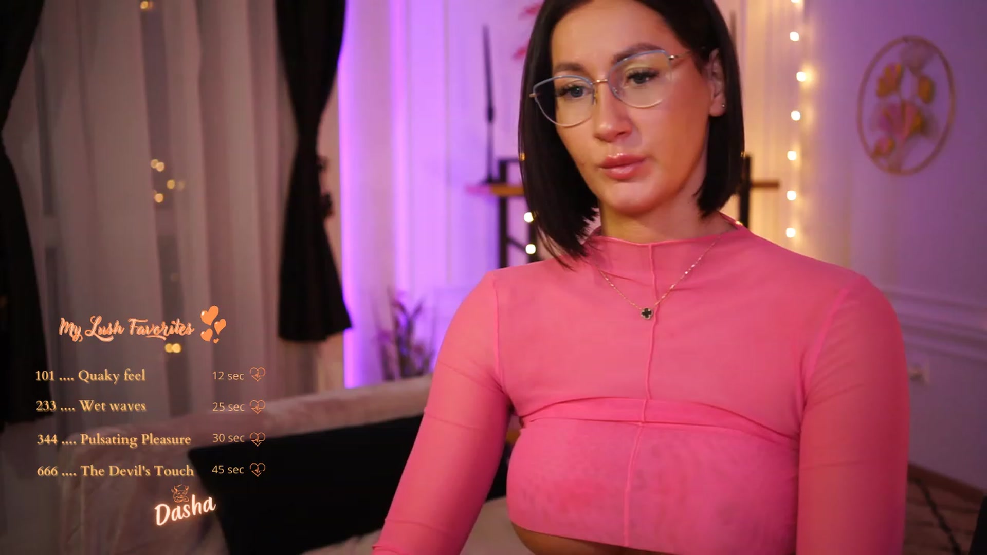 Gallery image thumbnail from Queen_Dasha's myfreecams stream on, 02/01/2023, 01:34 image 8 of 20
