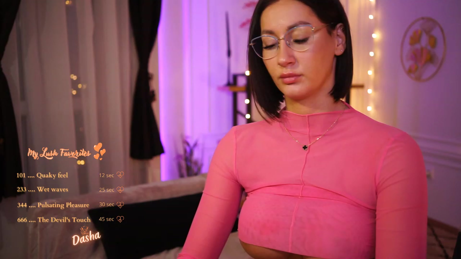 Gallery image thumbnail from Queen_Dasha's myfreecams stream on, 02/01/2023, 01:34 image 9 of 20