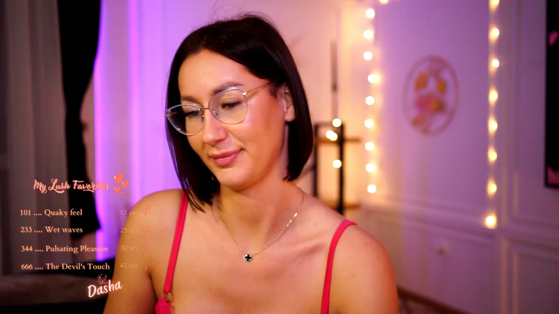 Gallery image thumbnail from Queen_Dasha's myfreecams stream on, 02/01/2023, 21:43 image 6 of 20