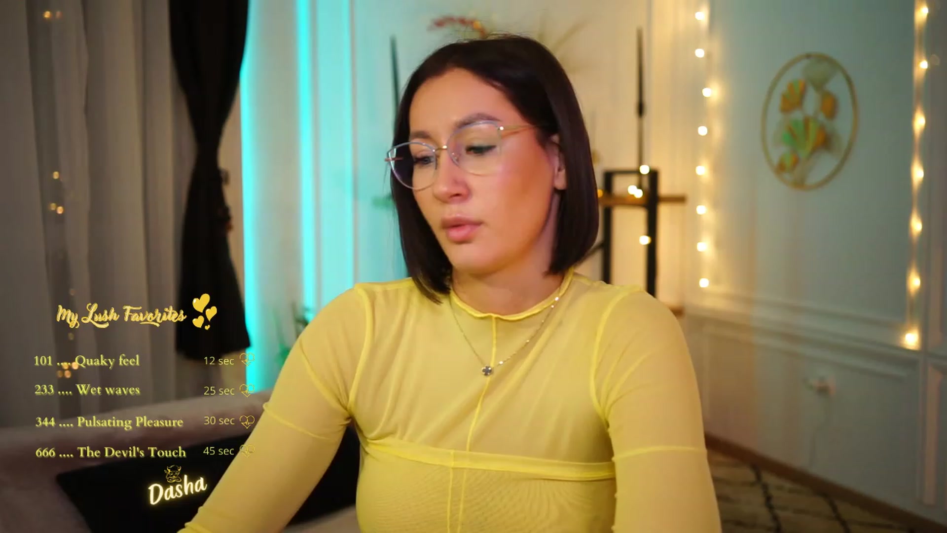 Gallery image thumbnail from Queen_Dasha's myfreecams stream on, 02/02/2023, 17:46 image 13 of 20