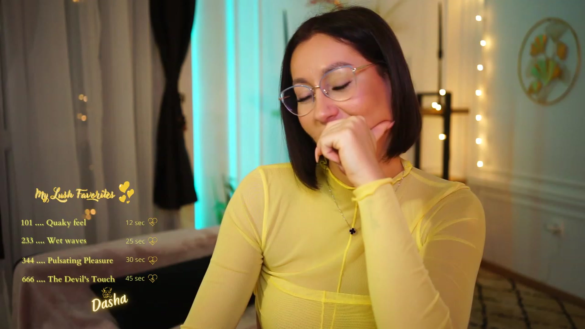 Gallery image thumbnail from Queen_Dasha's myfreecams stream on, 02/02/2023, 17:46 image 18 of 20