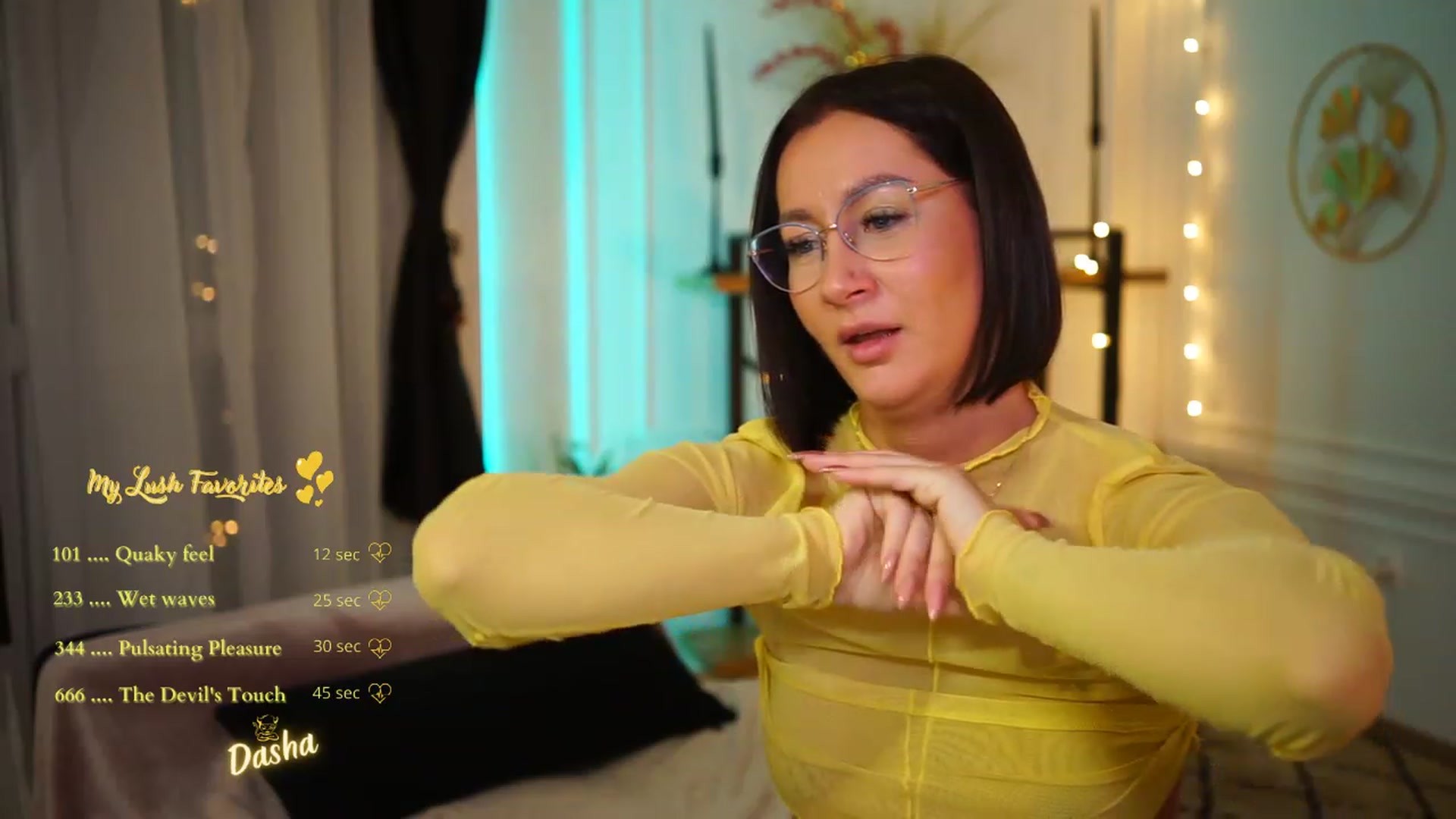 Gallery image thumbnail from Queen_Dasha's myfreecams stream on, 02/02/2023, 18:17 image 6 of 20