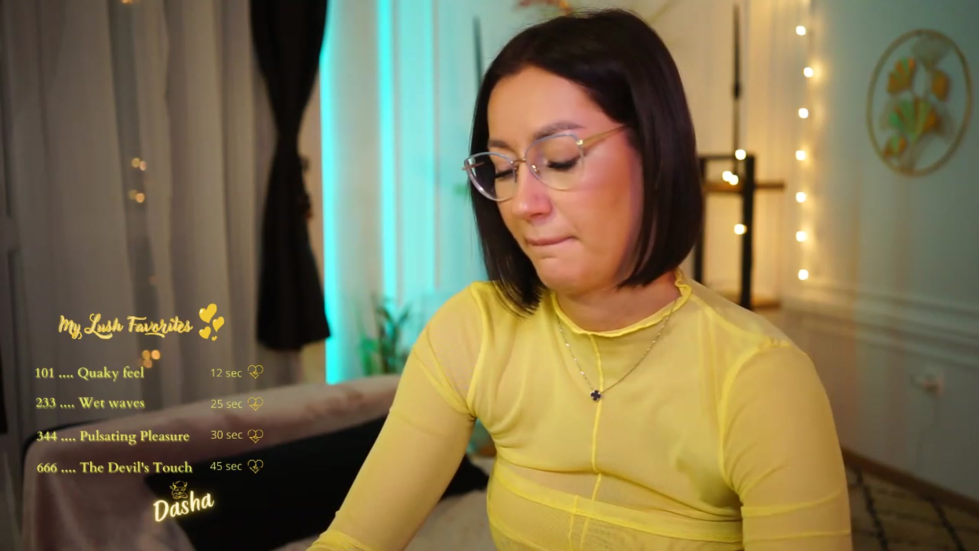 Gallery image thumbnail from Queen_Dasha's myfreecams stream on, 02/02/2023, 18:17 image 5 of 20