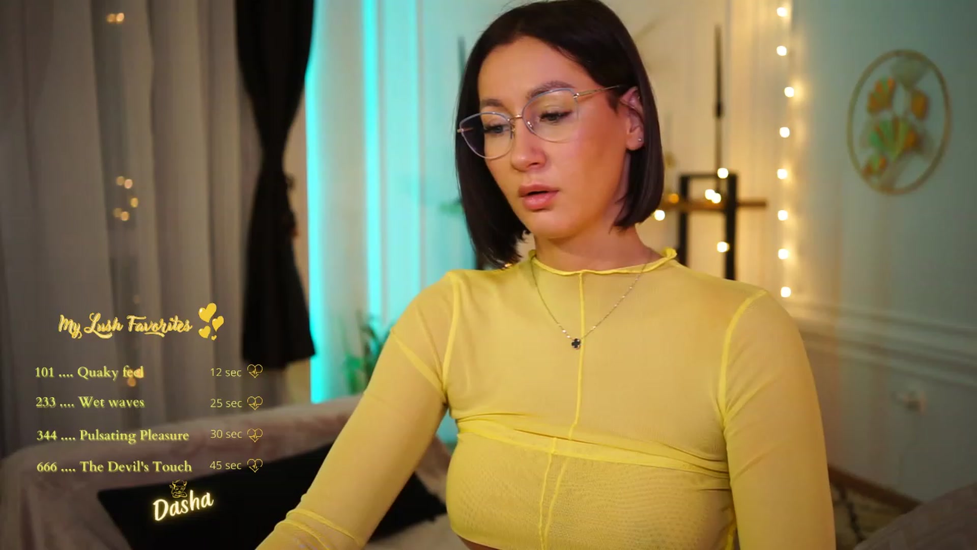 Gallery image thumbnail from Queen_Dasha's myfreecams stream on, 02/02/2023, 20:33 image 8 of 20