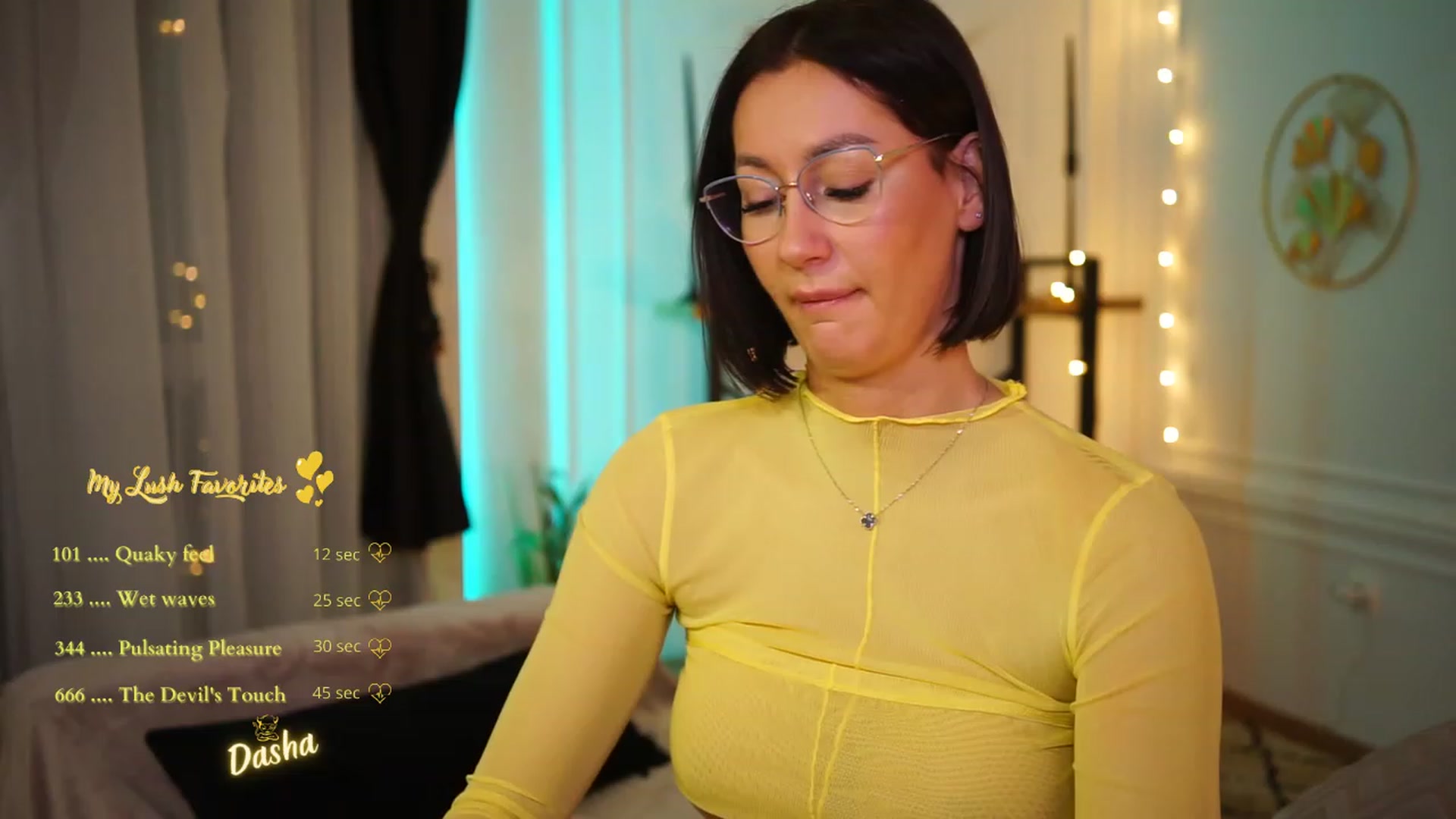 Gallery image thumbnail from Queen_Dasha's myfreecams stream on, 02/02/2023, 20:33 image 7 of 20