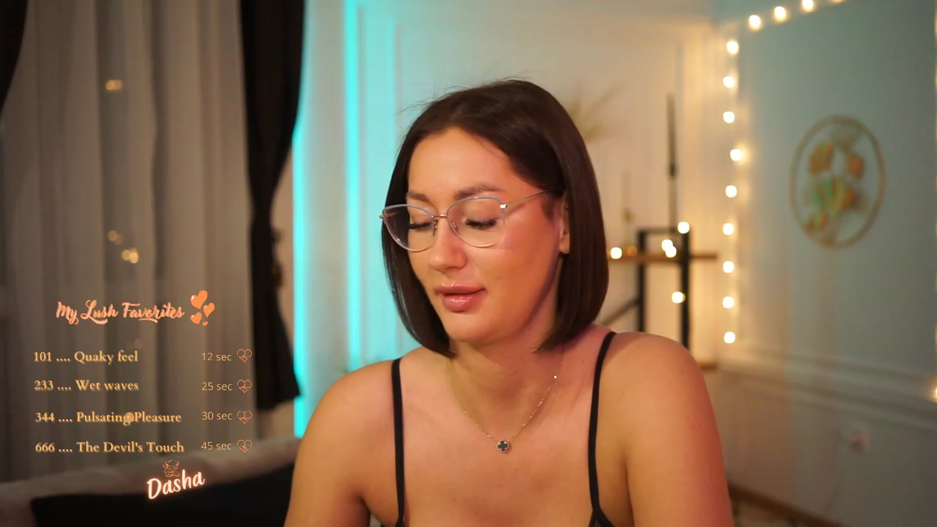 Gallery image thumbnail from Queen_Dasha's myfreecams stream on, 02/11/2023, 23:13 image 3 of 20