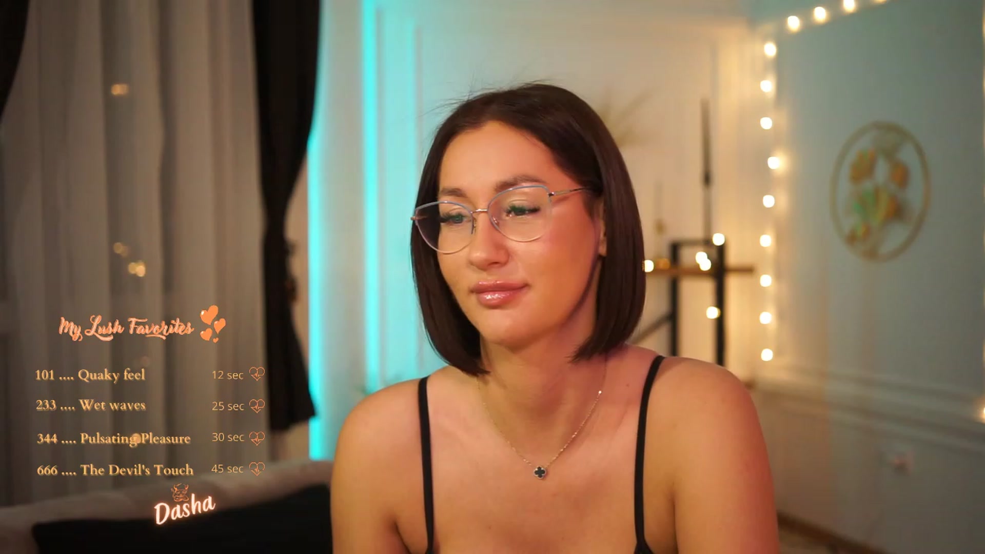 Gallery image thumbnail from Queen_Dasha's myfreecams stream on, 02/11/2023, 23:13 image 4 of 20