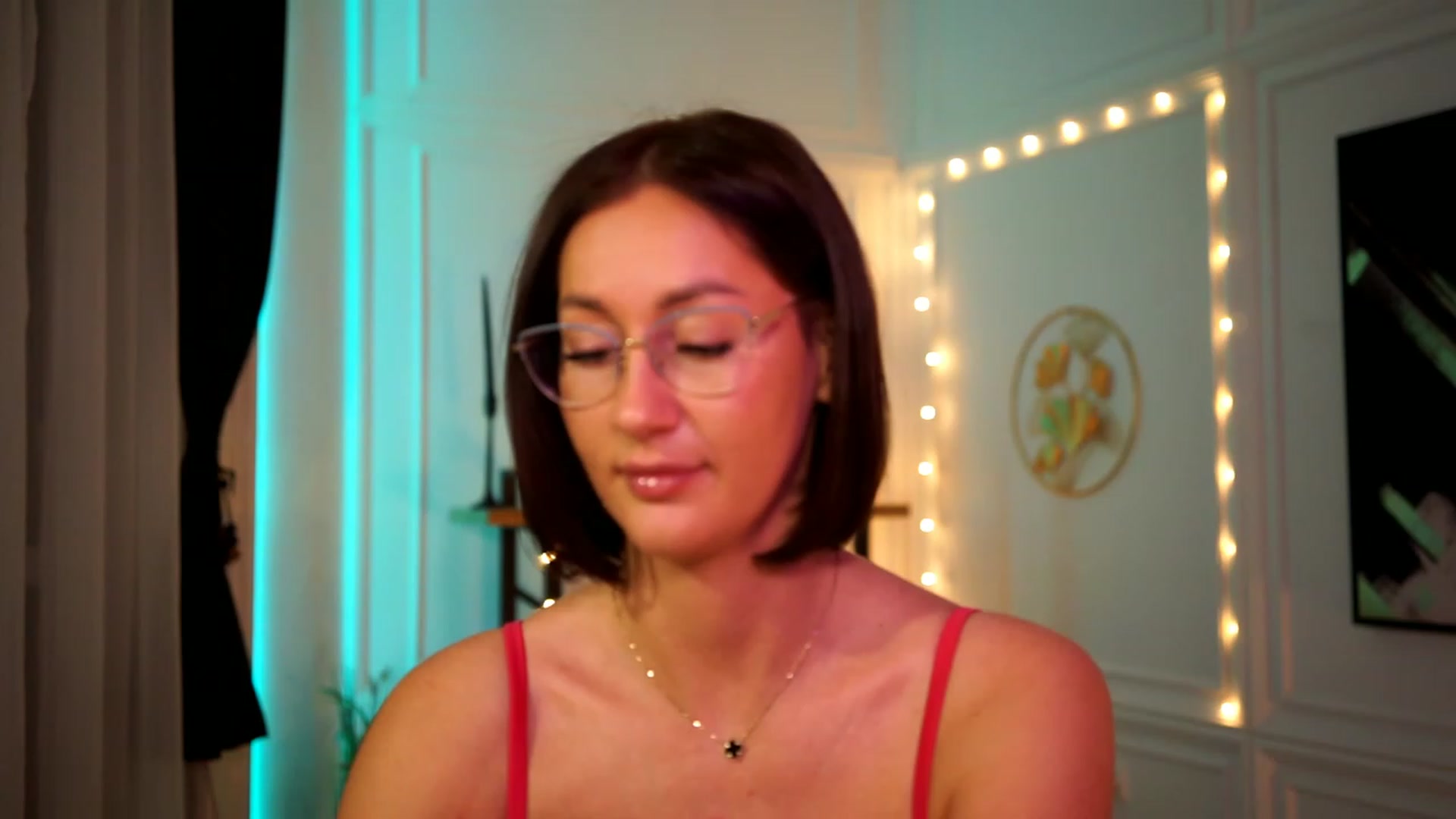 Gallery image thumbnail from Queen_Dasha's myfreecams stream on, 02/13/2023, 22:06 image 8 of 20
